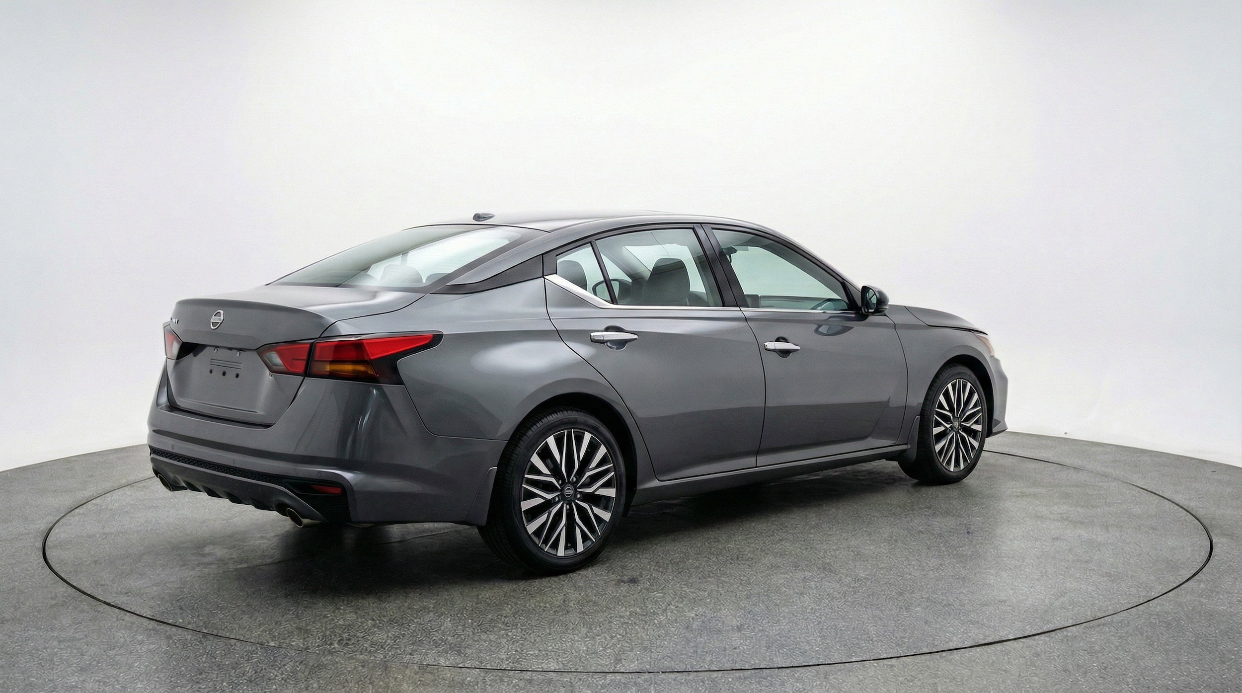 Thumbnail: 2025 Nissan Altima - 9