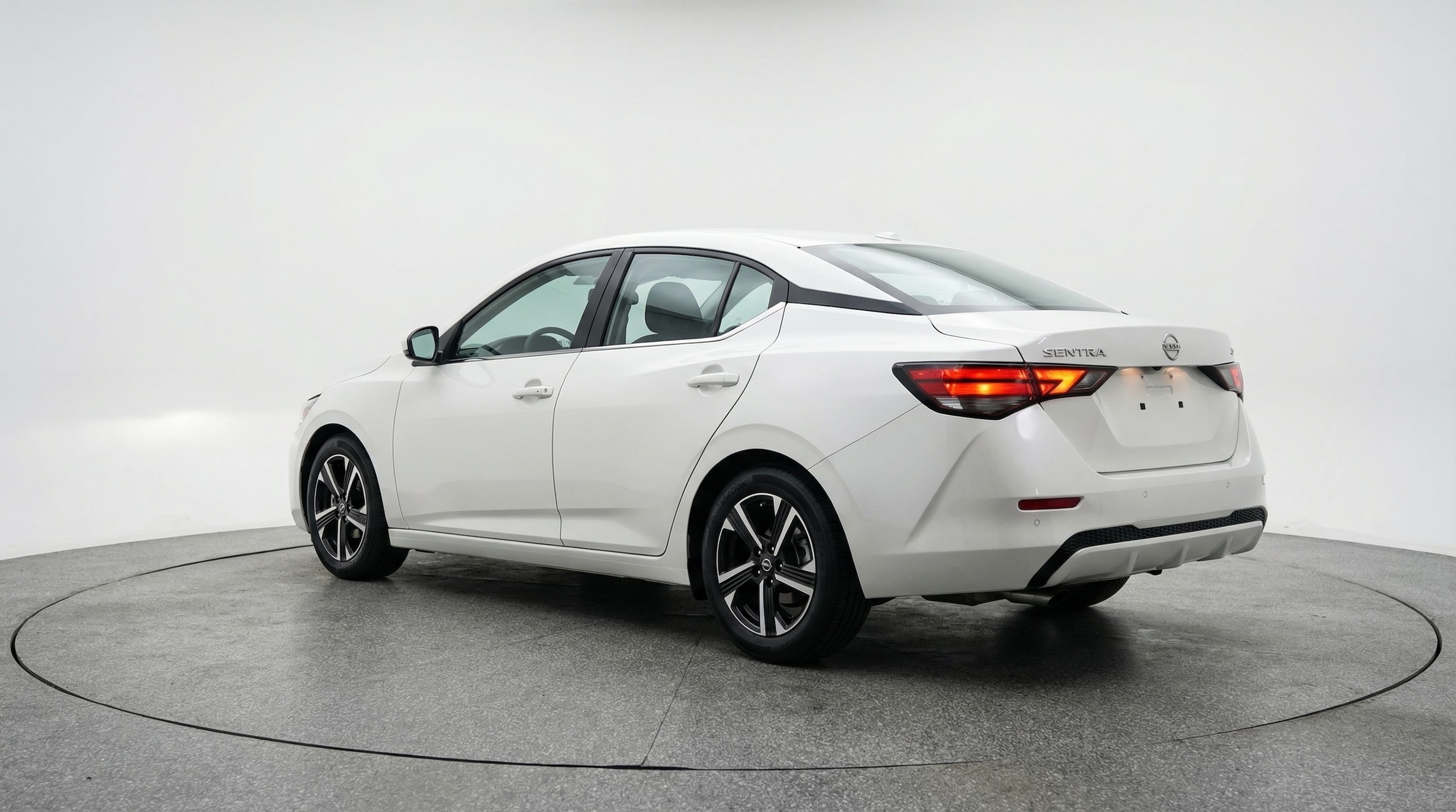 Thumbnail: 2025 Nissan Sentra - 5