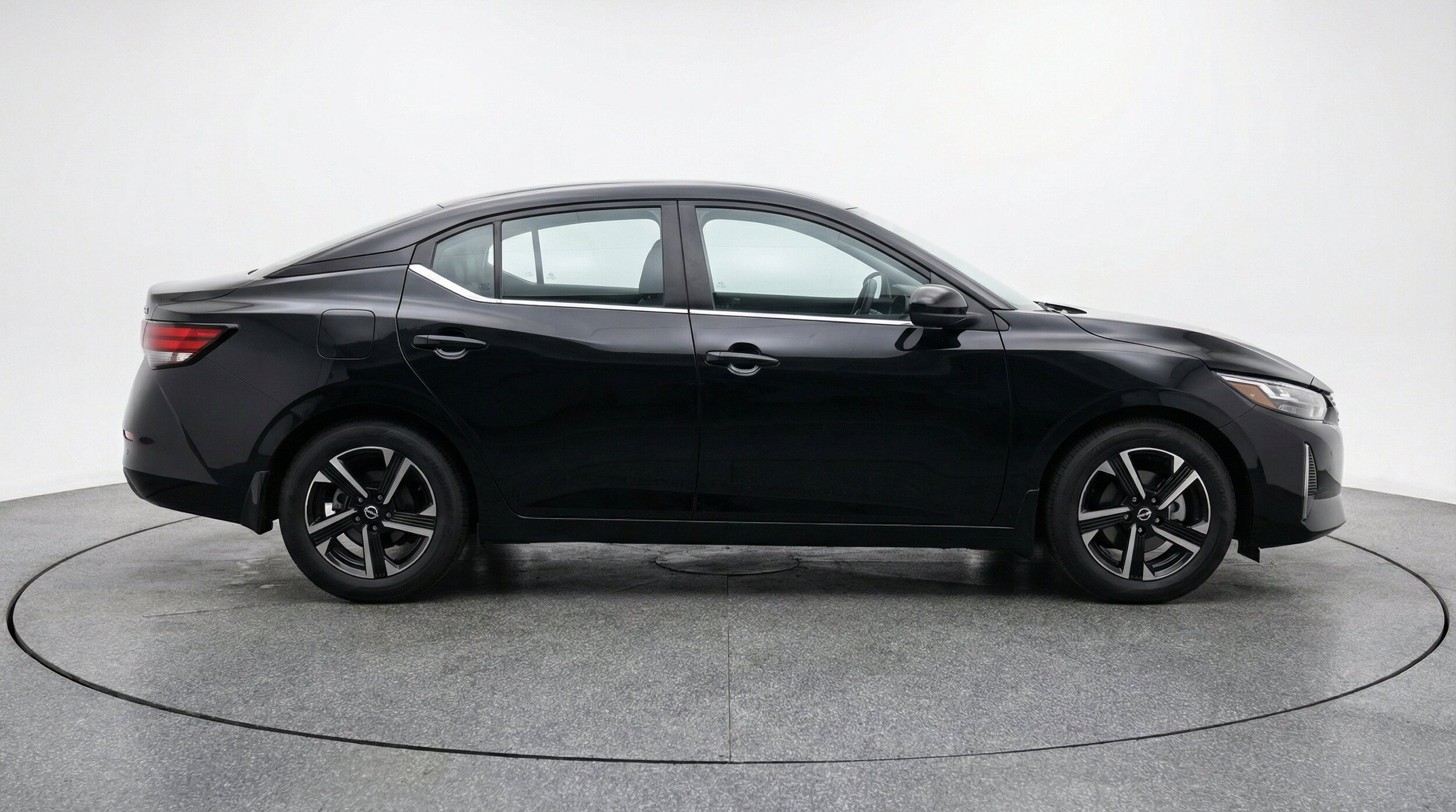Thumbnail: 2025 Nissan Sentra - 11