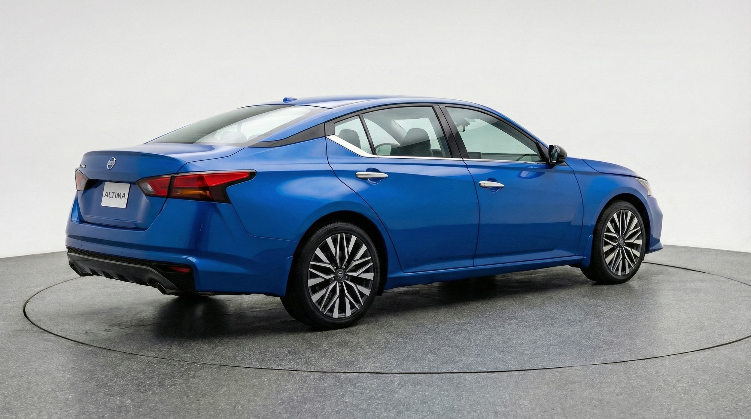 Thumbnail: 2025 Nissan Altima - 5