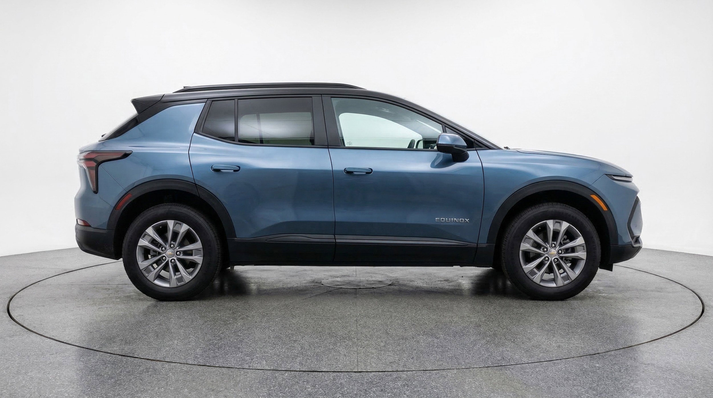 Thumbnail: 2025 Chevrolet Equinox - 11