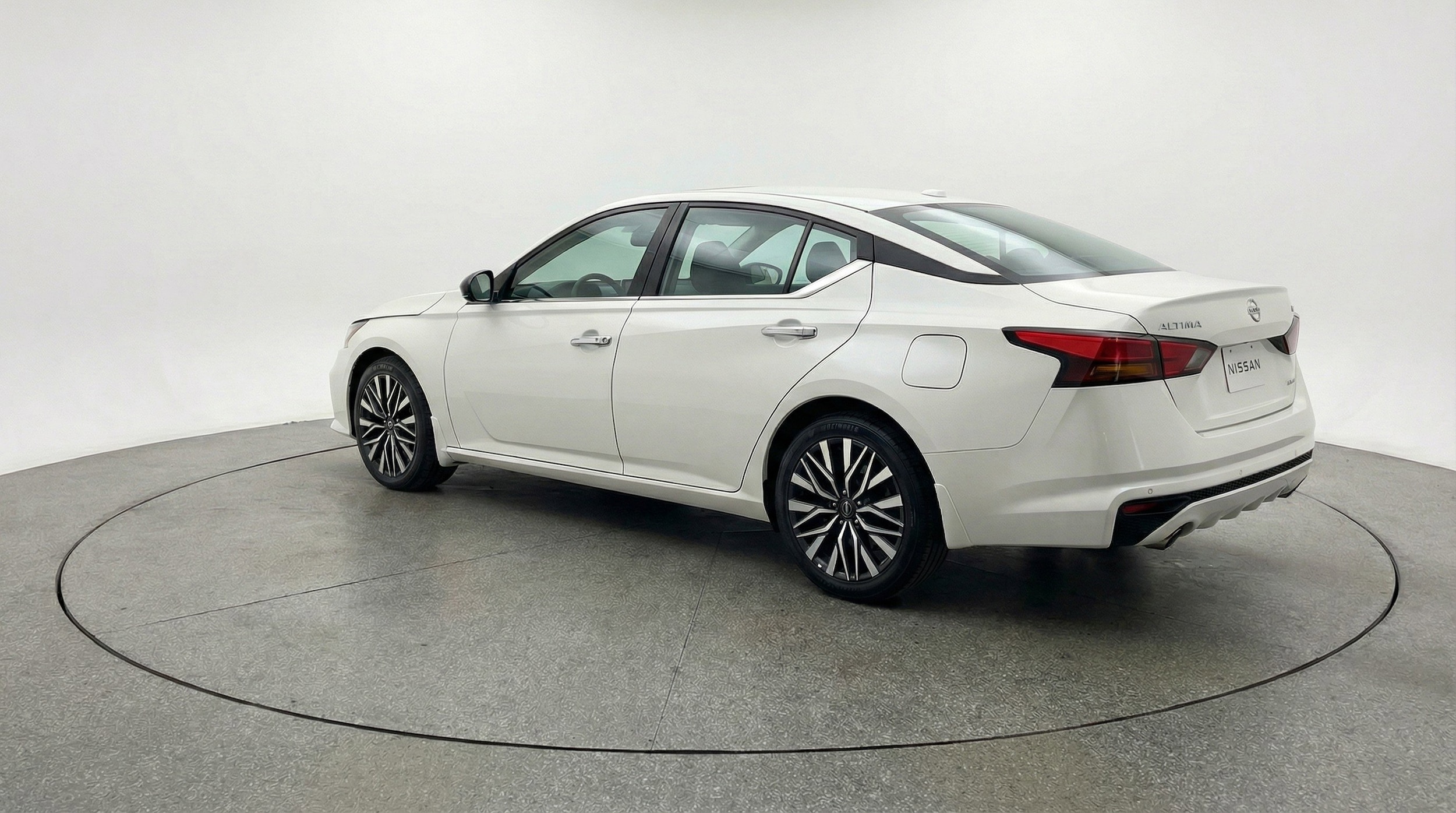 Thumbnail: 2025 Nissan Altima - 6