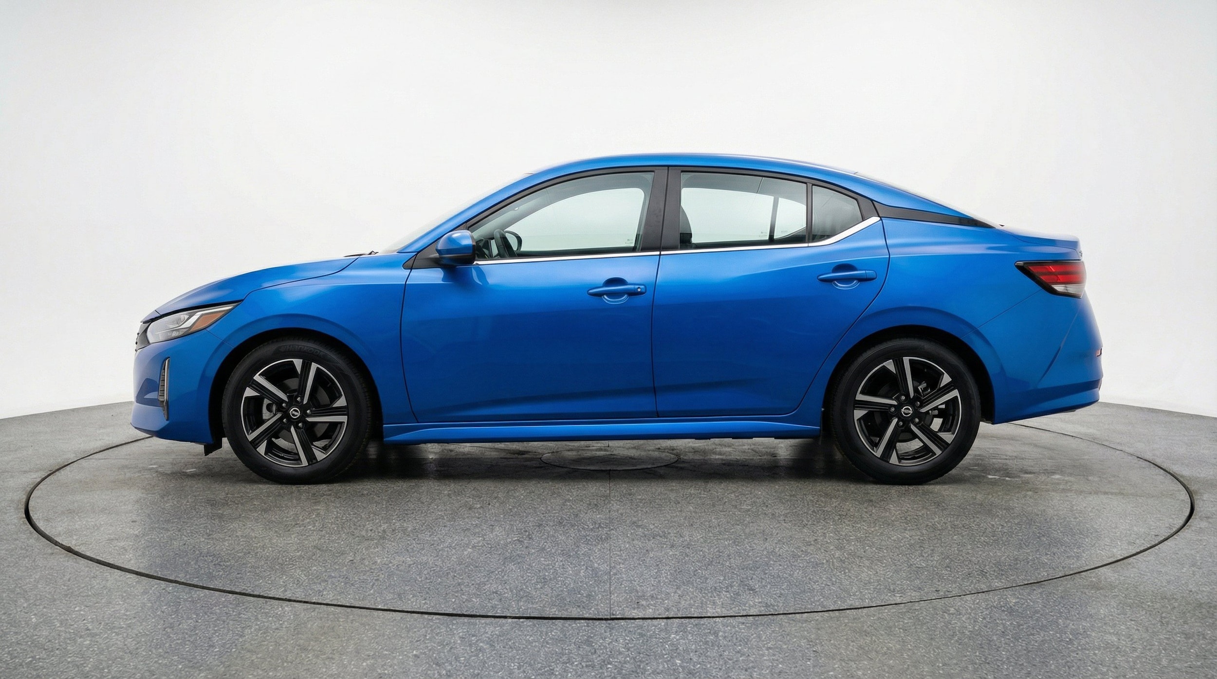 Thumbnail: 2025 Nissan Sentra - 5