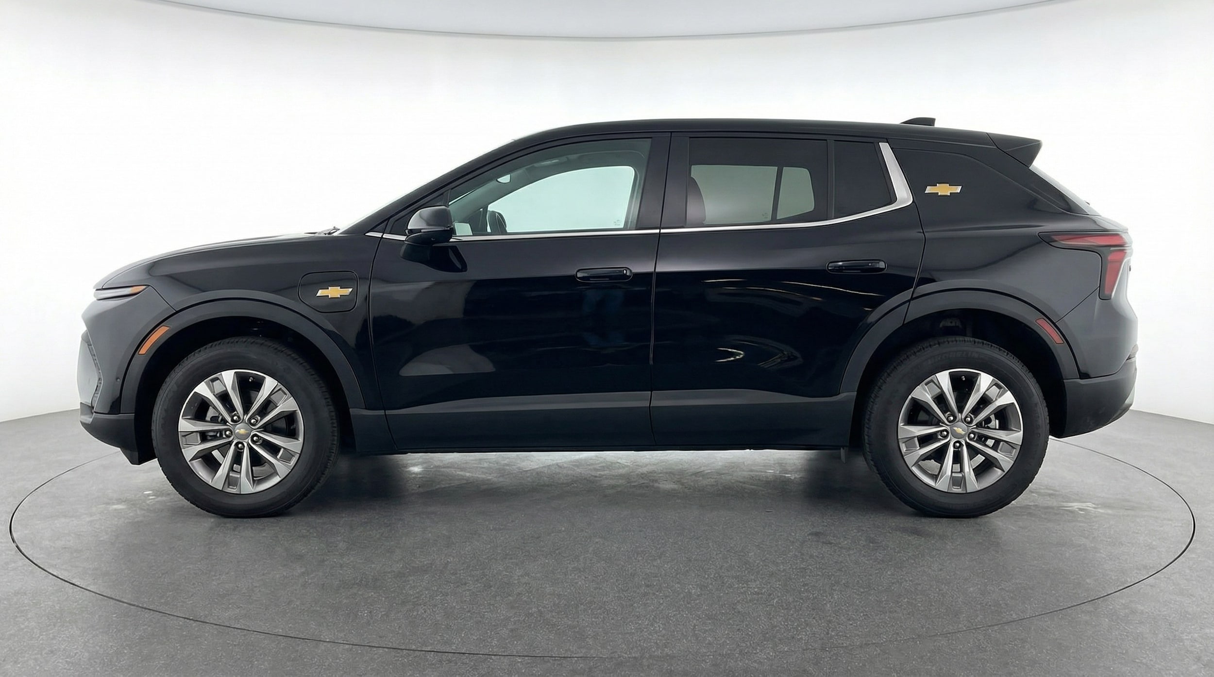 Thumbnail: 2025 Chevrolet Equinox - 4