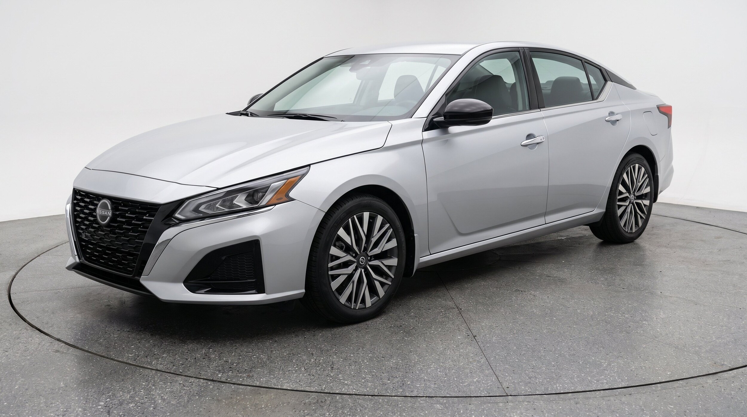 Thumbnail: 2025 Nissan Altima - 3