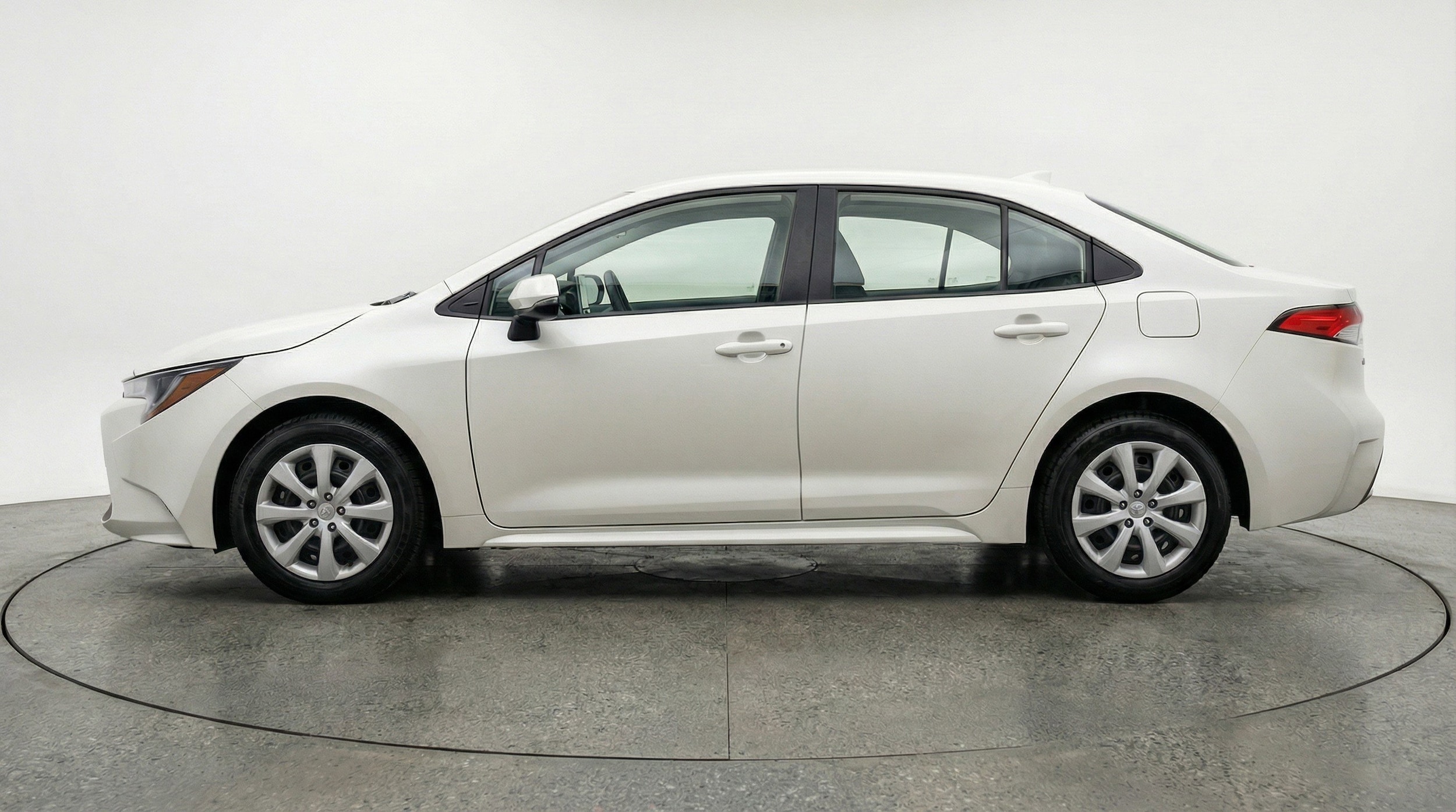 Thumbnail: 2025 Toyota Corolla - 5