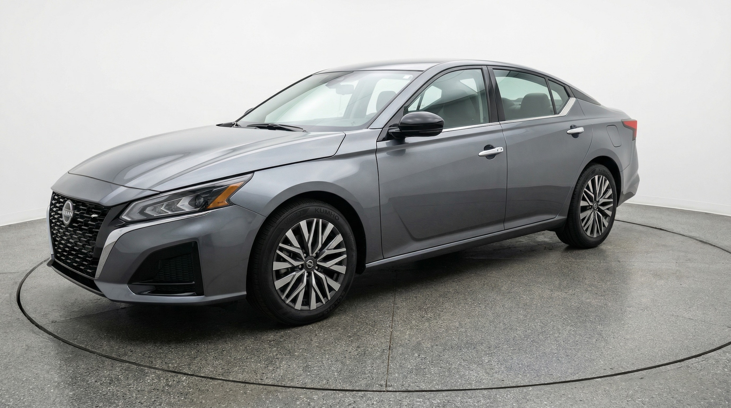 Thumbnail: 2025 Nissan Altima - 3