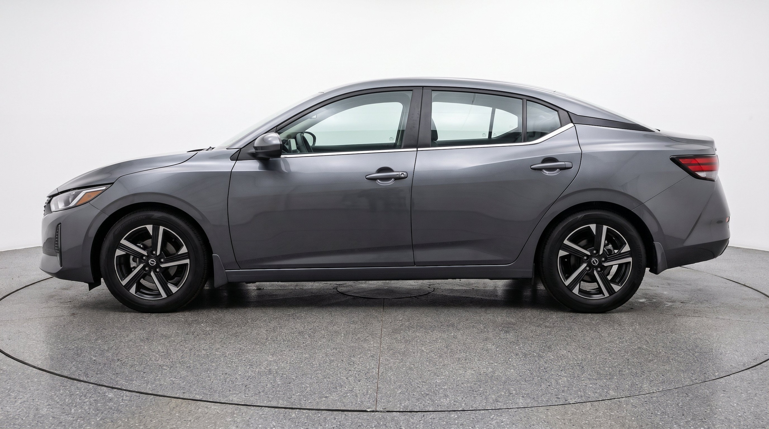Thumbnail: 2025 Nissan Sentra - 5