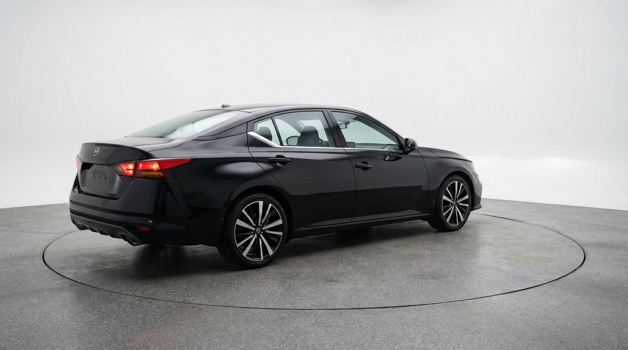 Thumbnail: 2025 Nissan Altima - 9