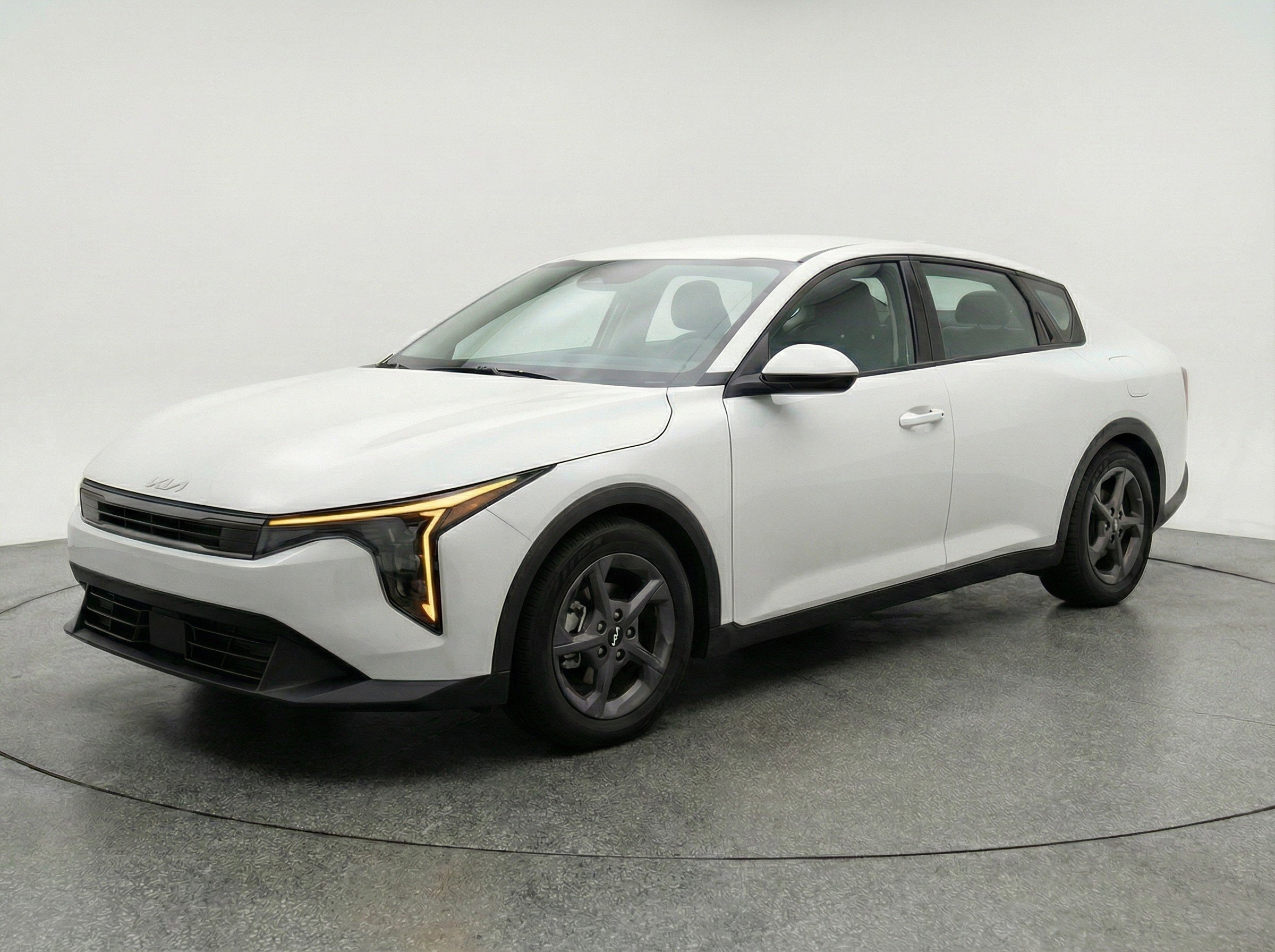Thumbnail: 2025 Kia K4 - 3