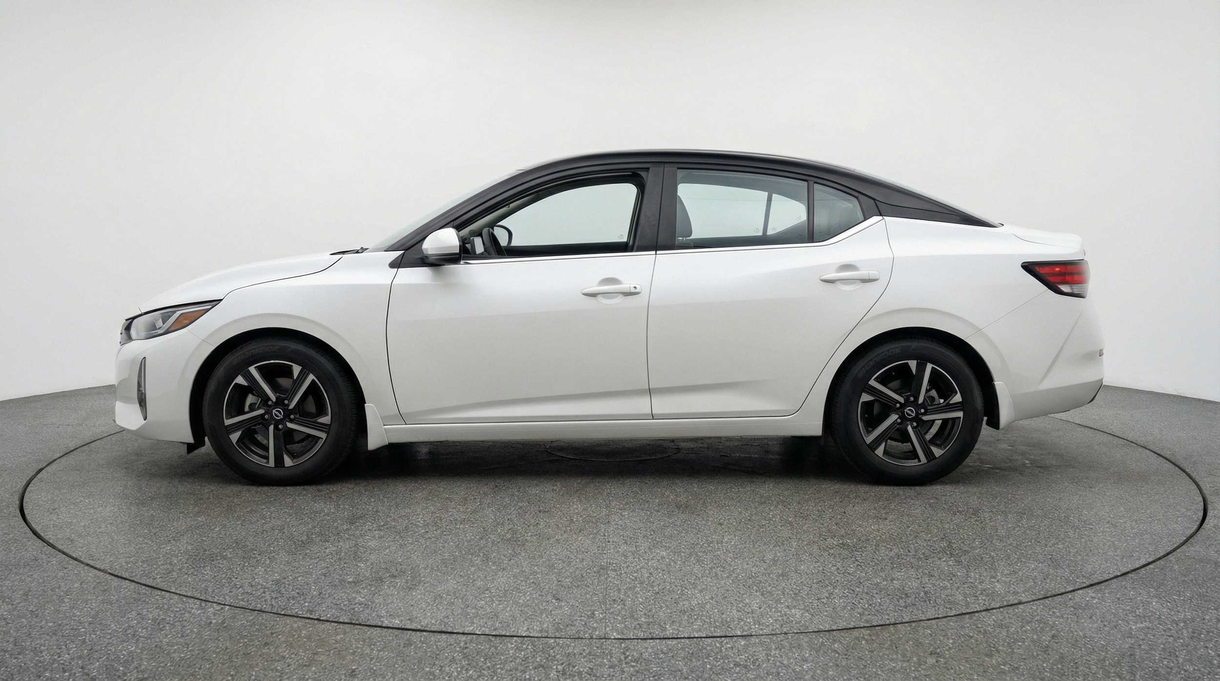 Thumbnail: 2025 Nissan Sentra - 5