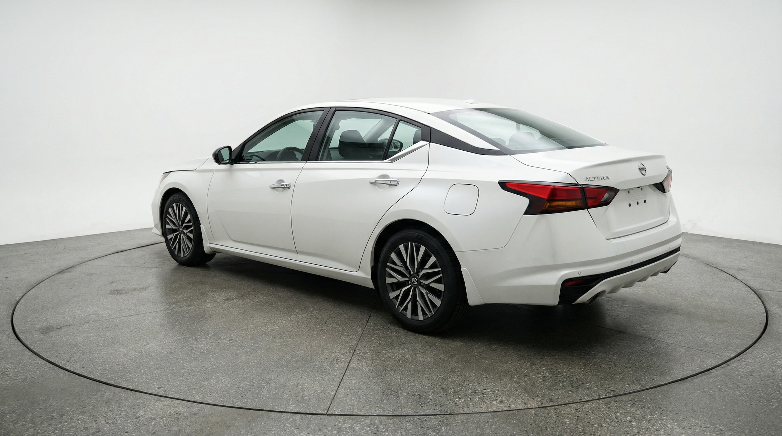 Thumbnail: 2025 Nissan Altima - 5