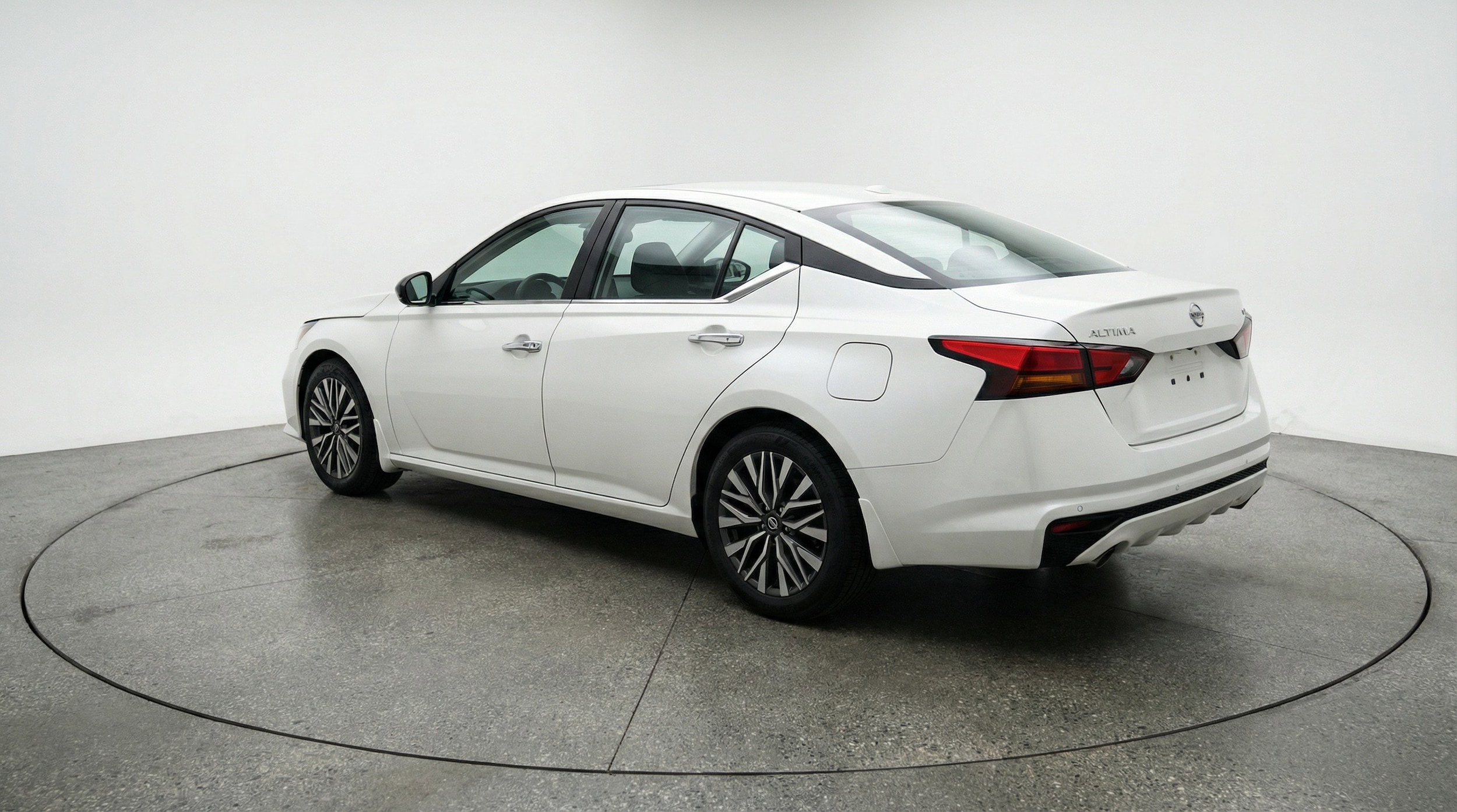 Thumbnail: 2025 Nissan Altima - 6