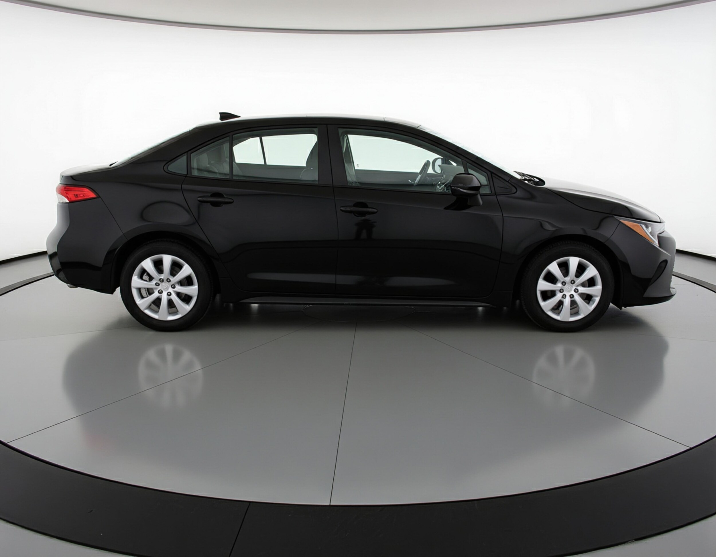 Thumbnail: 2025 Toyota Corolla - 8