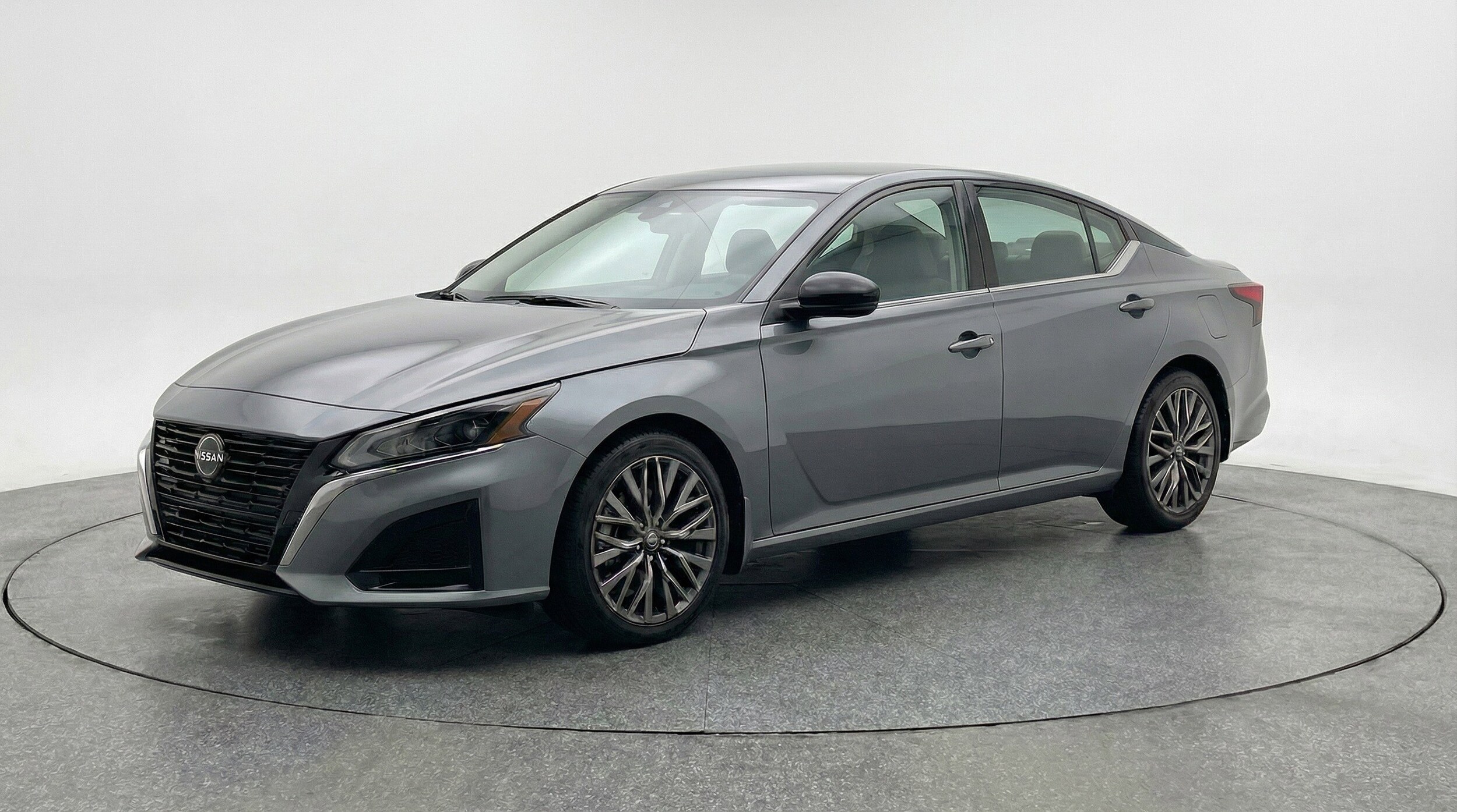 Thumbnail: 2025 Nissan Altima - 3