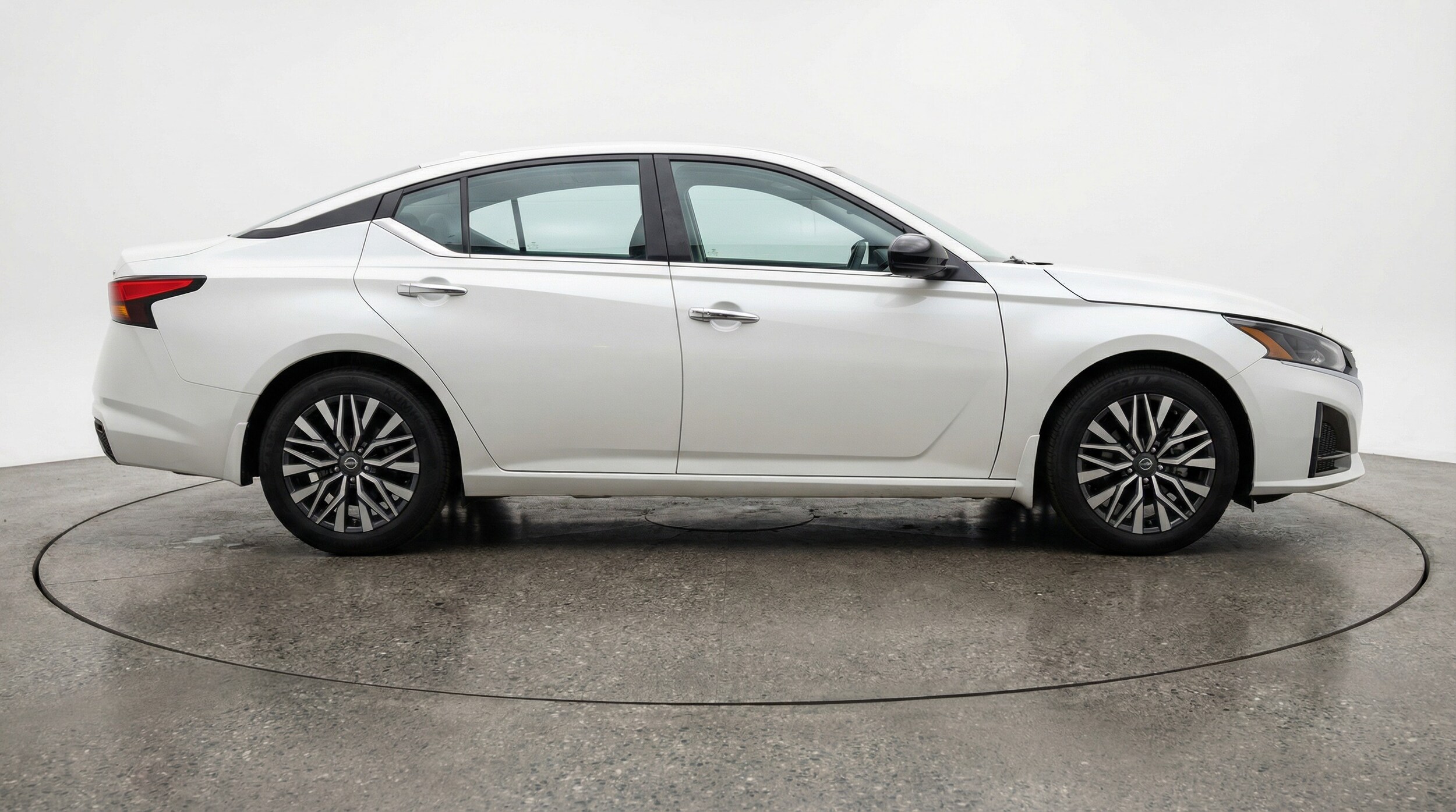 Thumbnail: 2025 Nissan Altima - 8