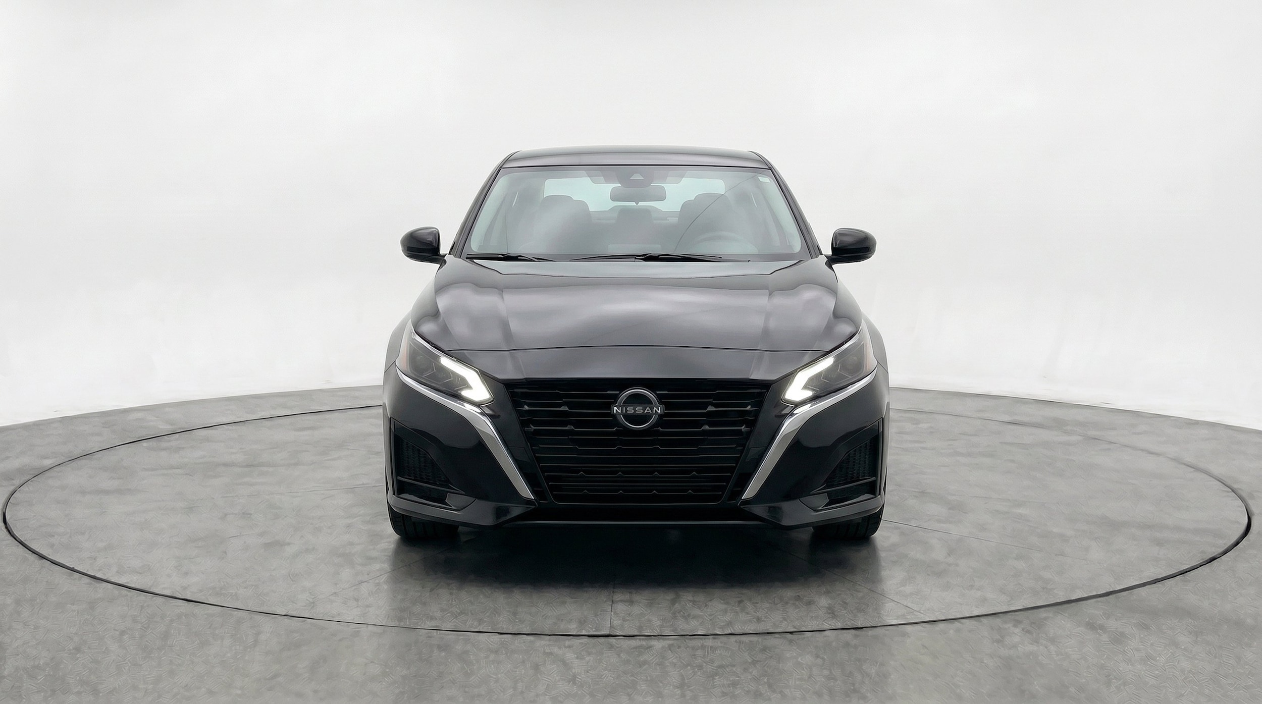 Thumbnail: 2025 Nissan Altima - 2