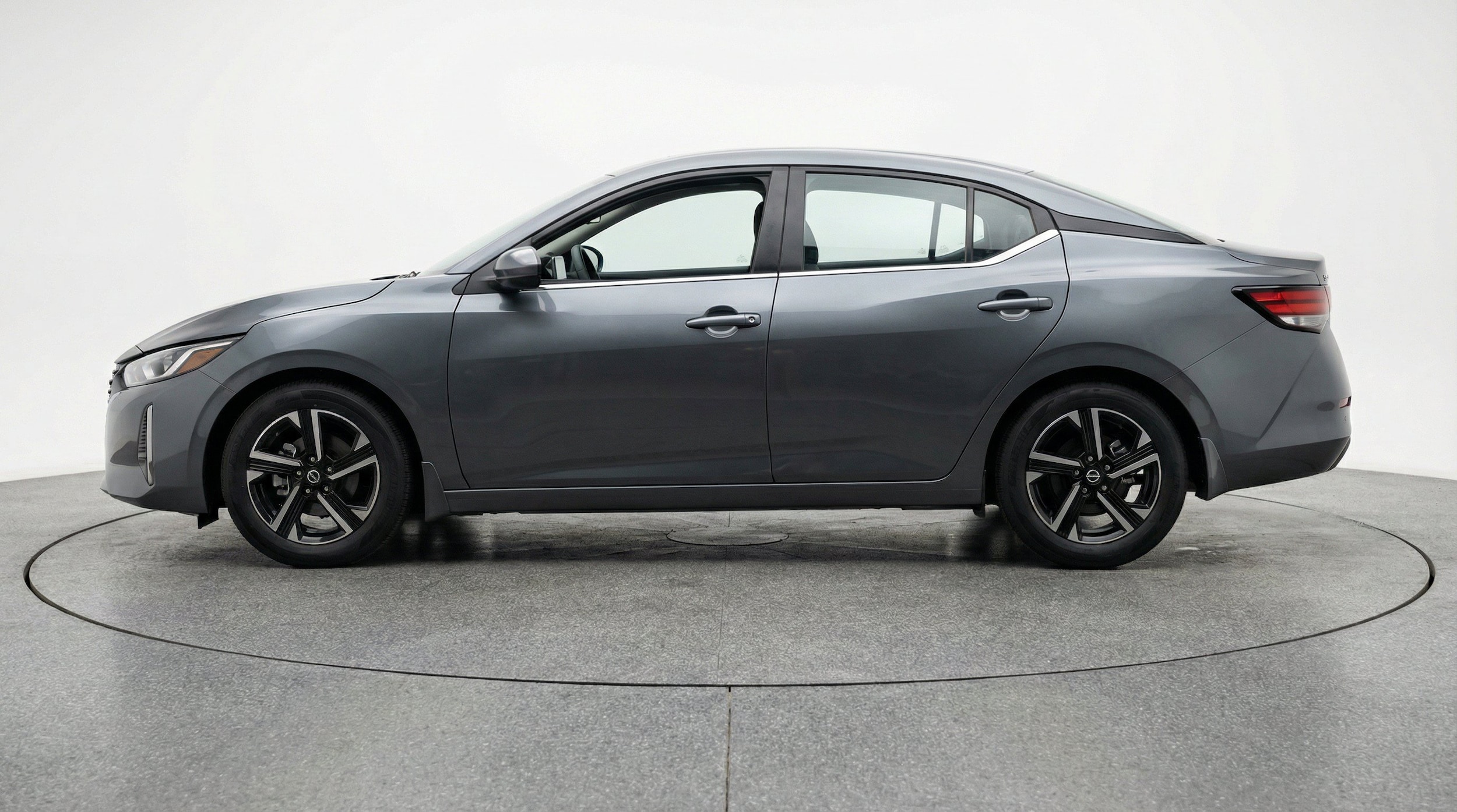Thumbnail: 2025 Nissan Sentra - 5