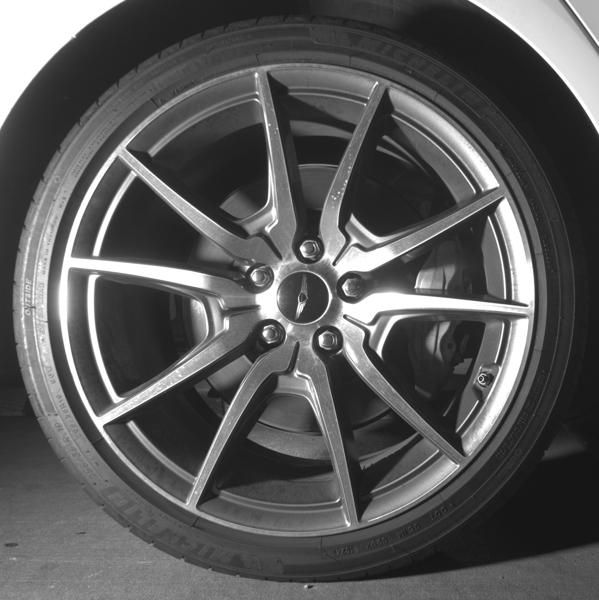 Thumbnail: 2025 Genesis G70 - 12