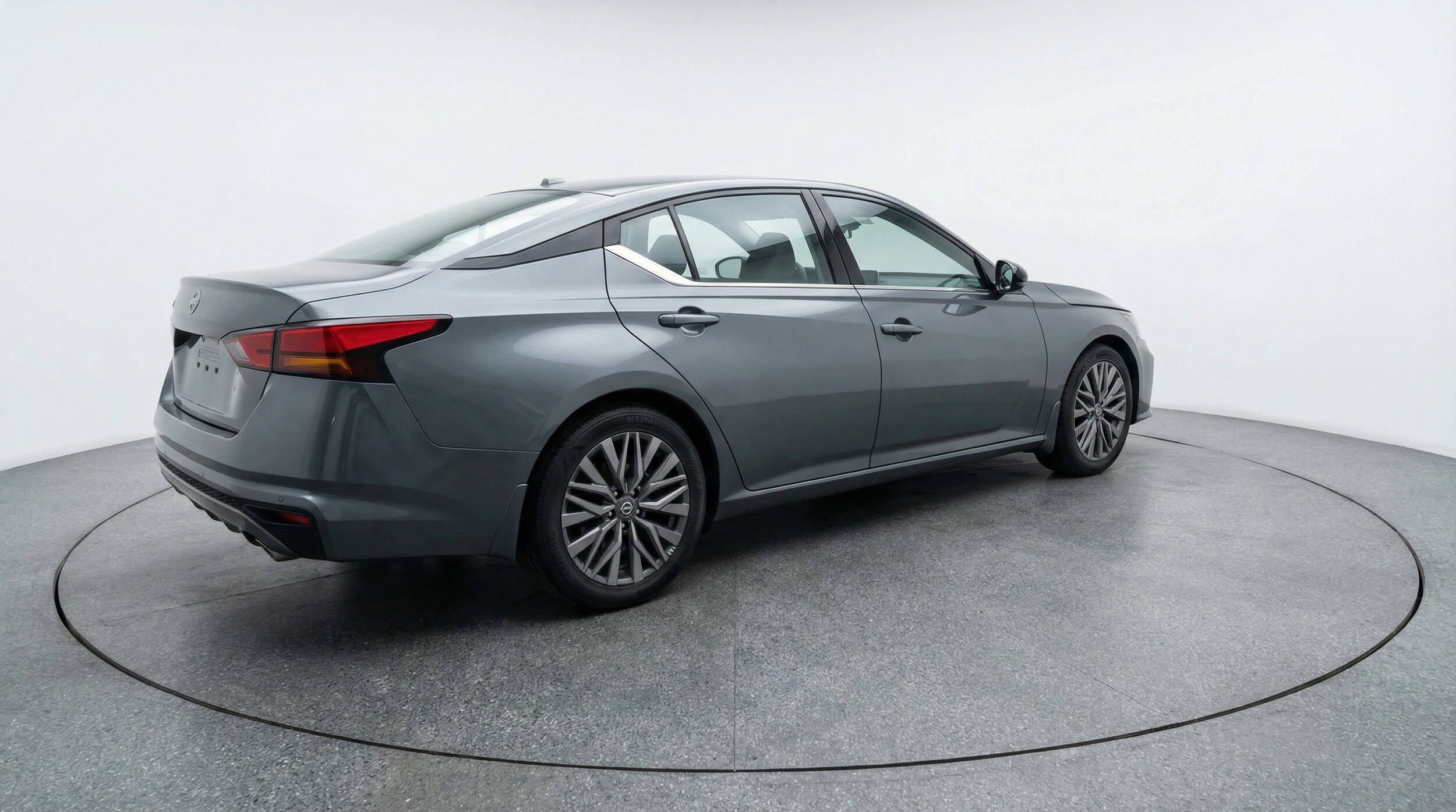 Thumbnail: 2025 Nissan Altima - 9