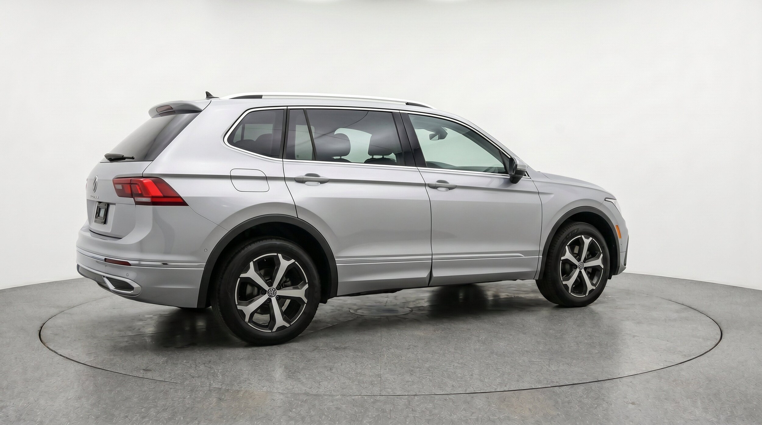 Thumbnail: 2026 Volkswagen Tiguan - 9