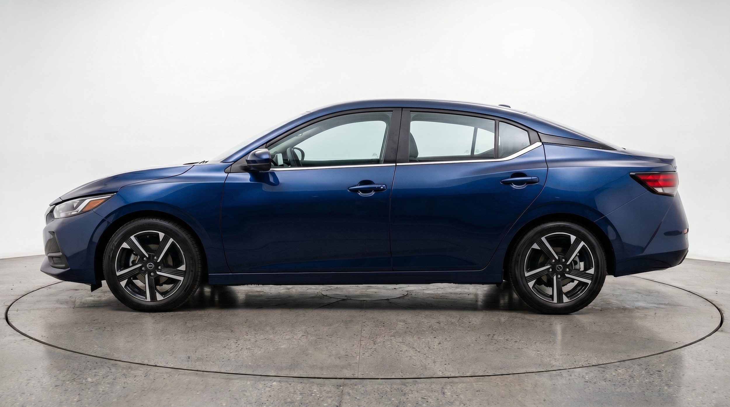 Thumbnail: 2025 Nissan Sentra - 5
