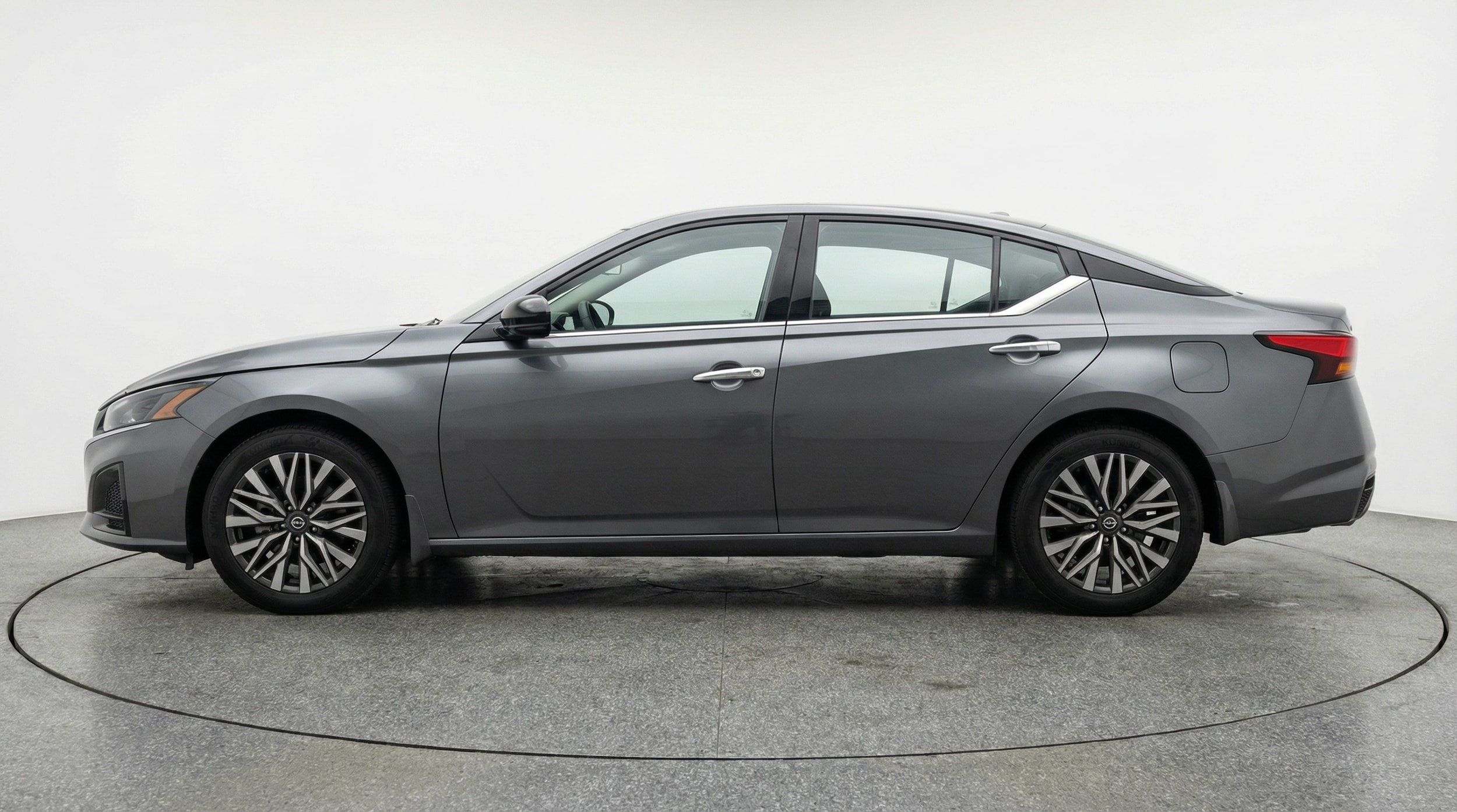 Thumbnail: 2025 Nissan Altima - 4