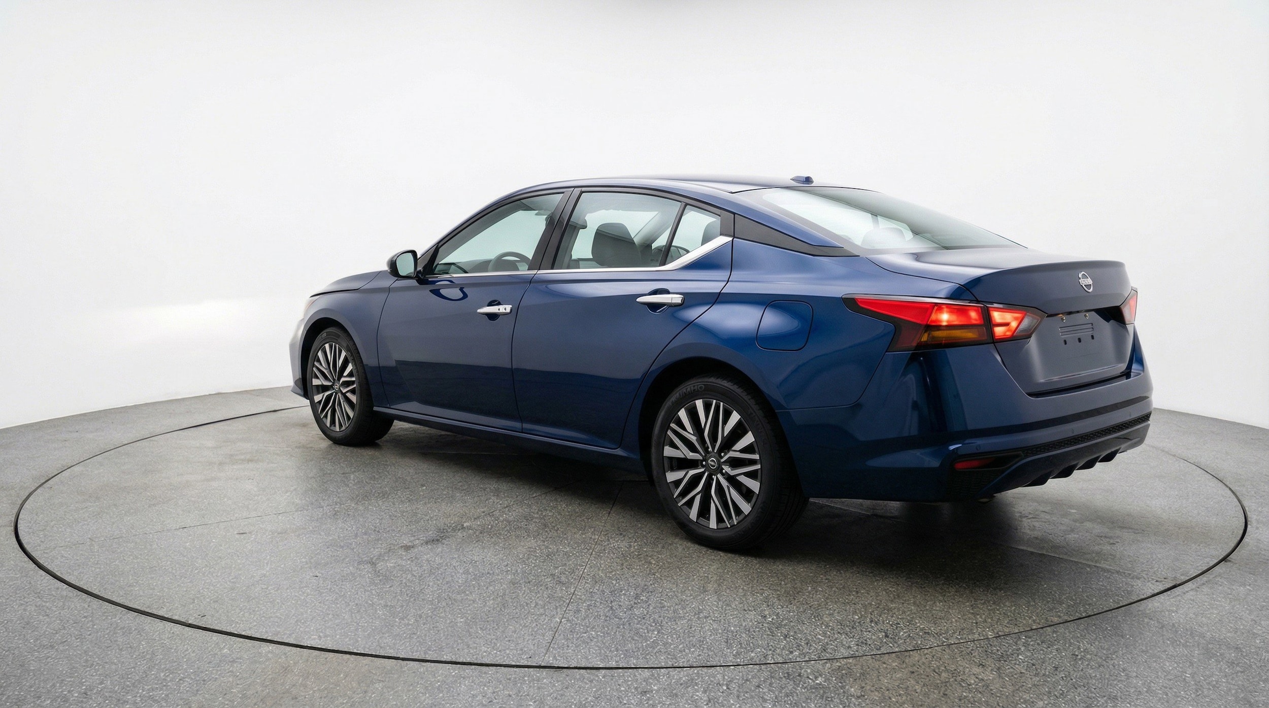 Thumbnail: 2025 Nissan Altima - 6