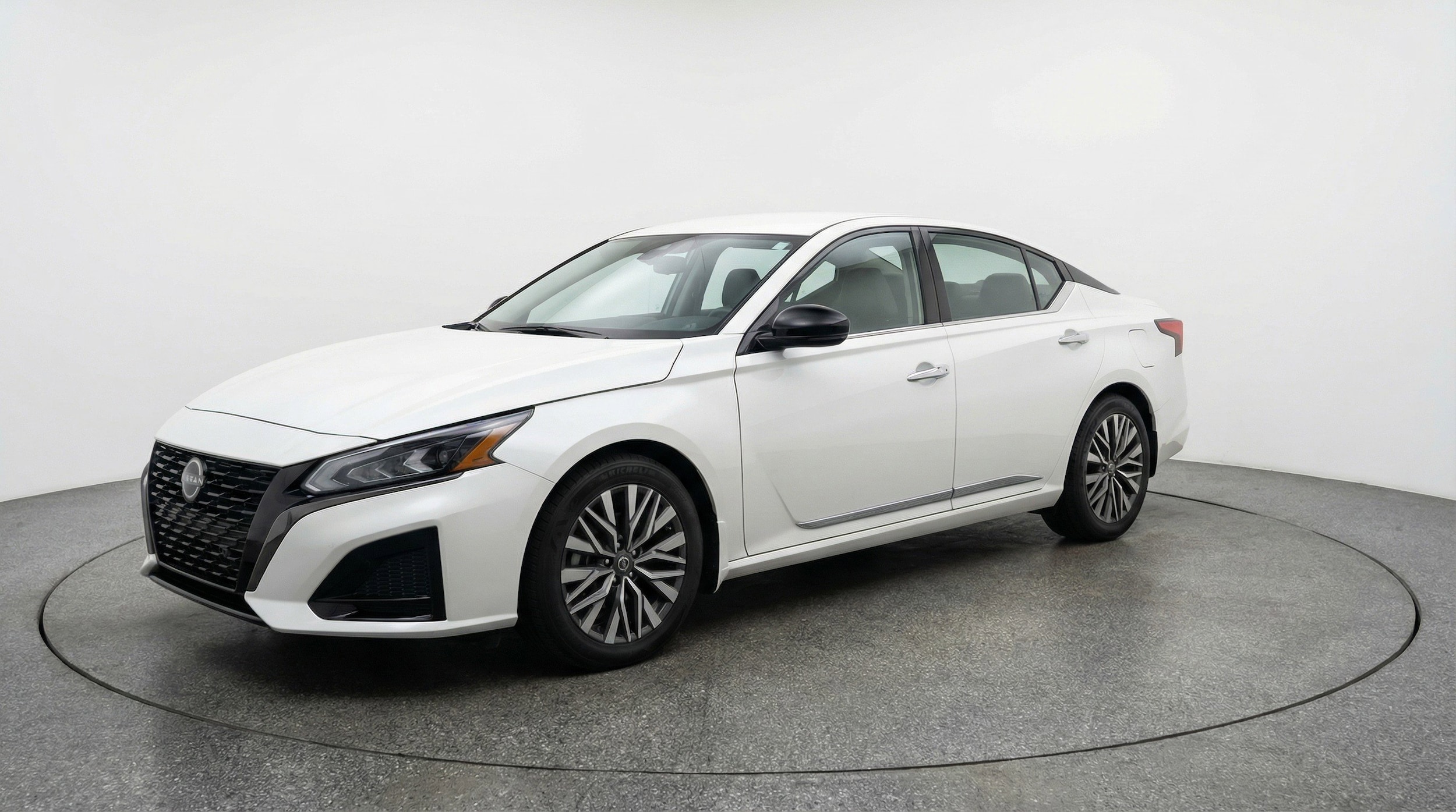 Thumbnail: 2025 Nissan Altima - 3