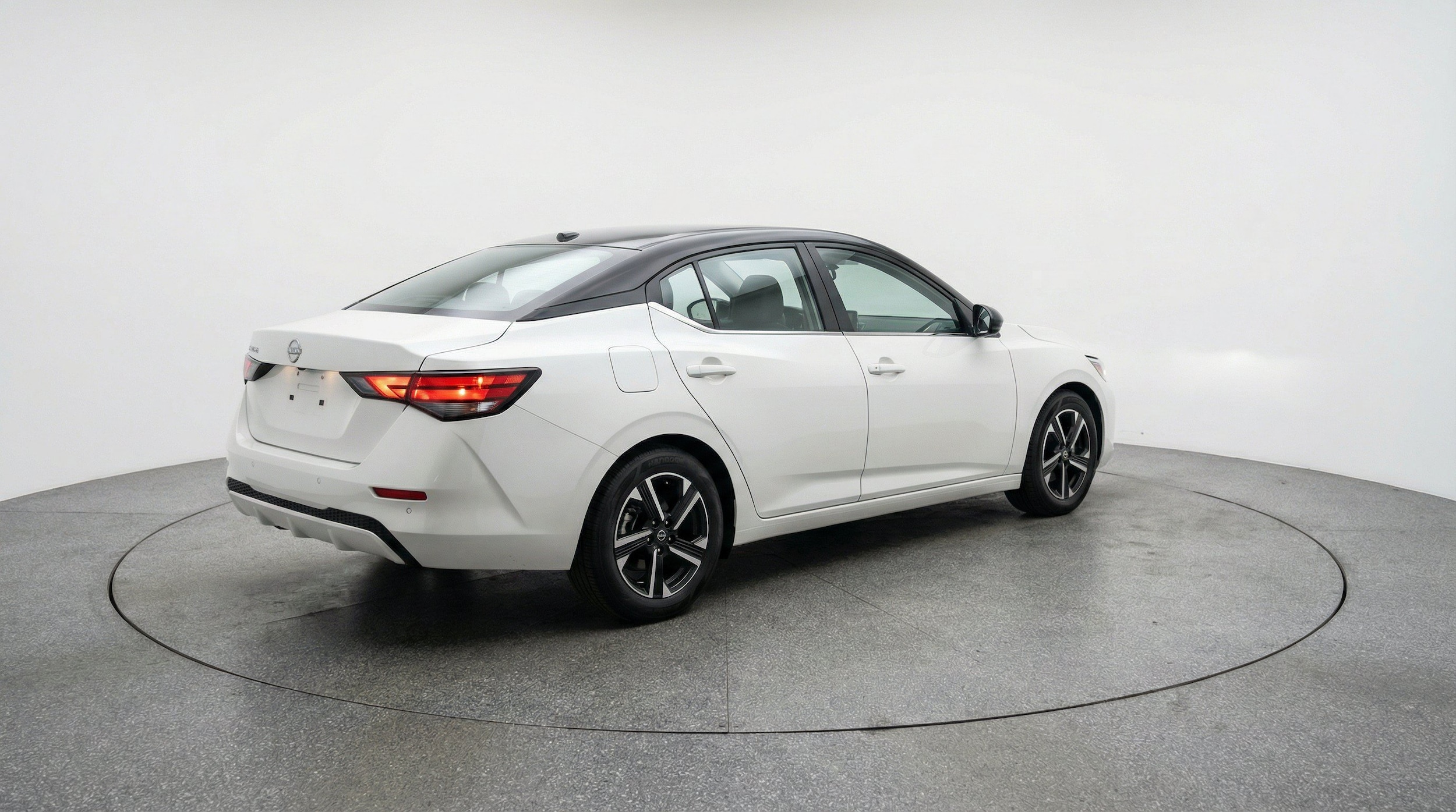 Thumbnail: 2025 Nissan Sentra - 9