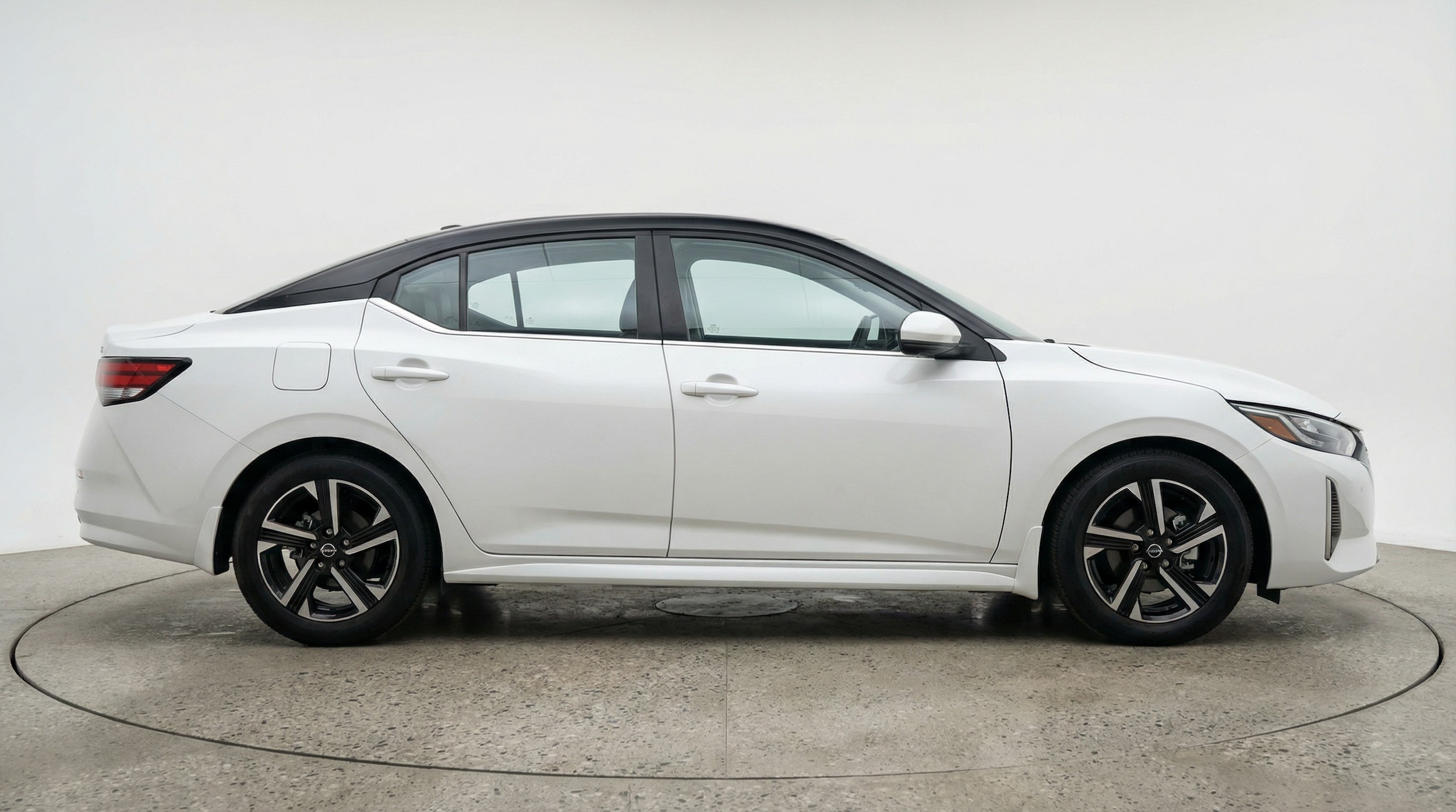 Thumbnail: 2025 Nissan Sentra - 8