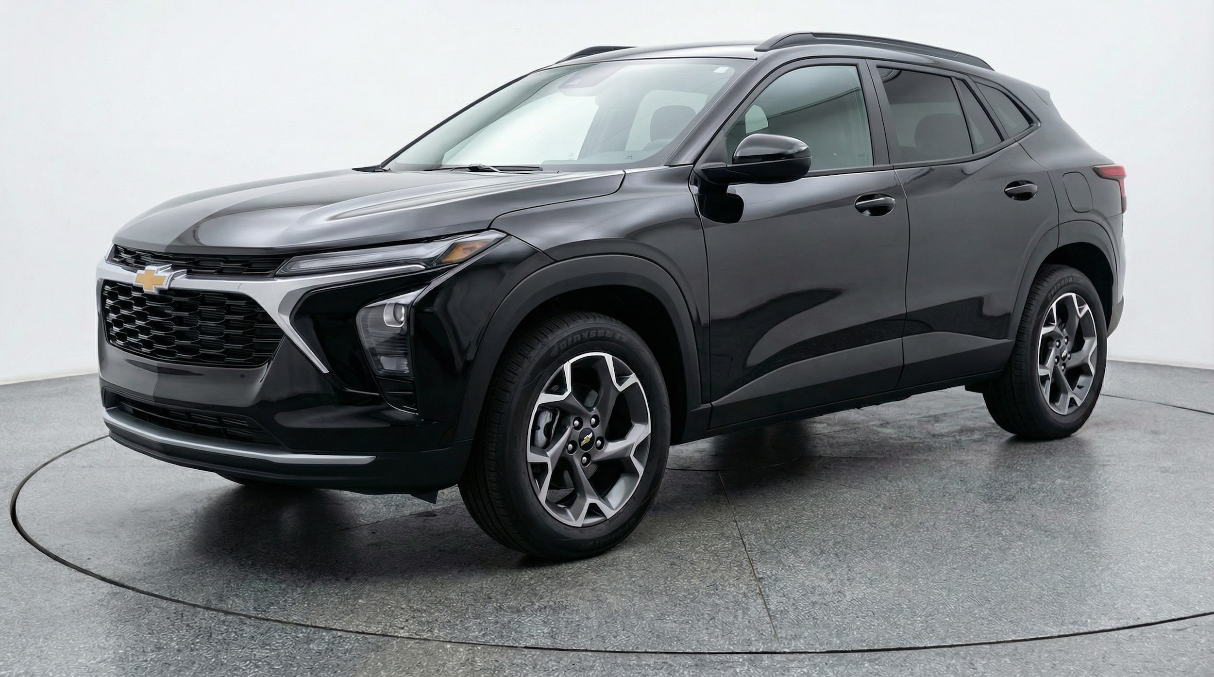 Thumbnail: 2025 Chevrolet Trax - 3