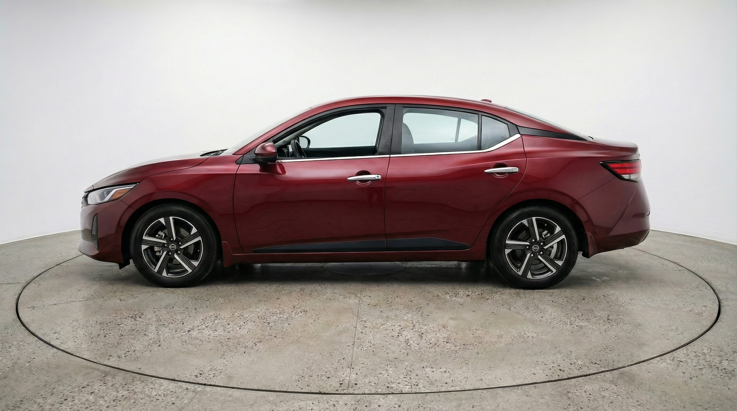 Thumbnail: 2025 Nissan Sentra - 4