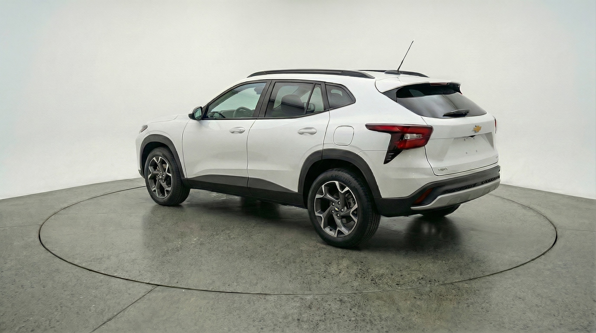 Thumbnail: 2025 Chevrolet Trax - 5