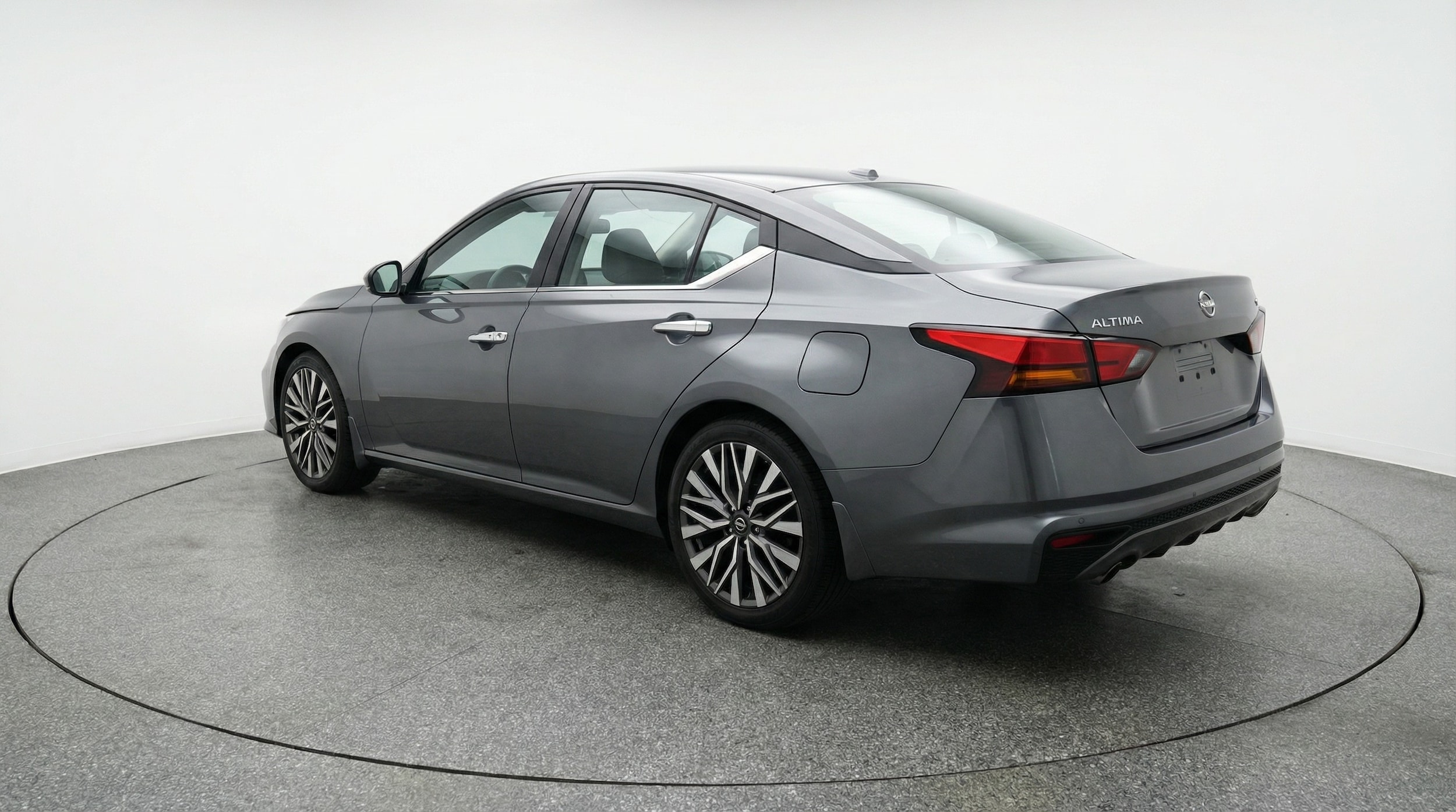 Thumbnail: 2025 Nissan Altima - 5