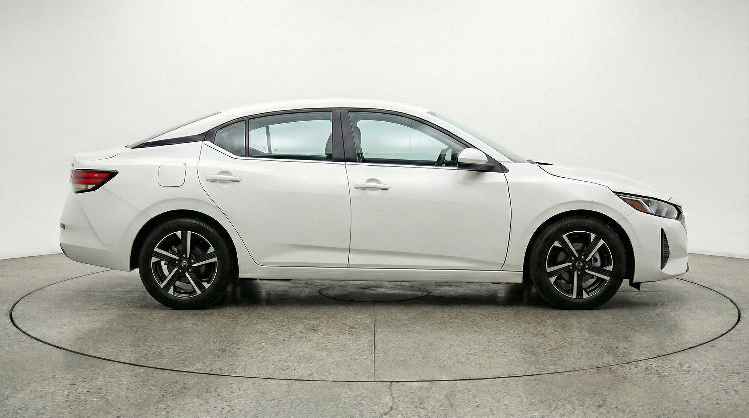 Thumbnail: 2025 Nissan Sentra - 11