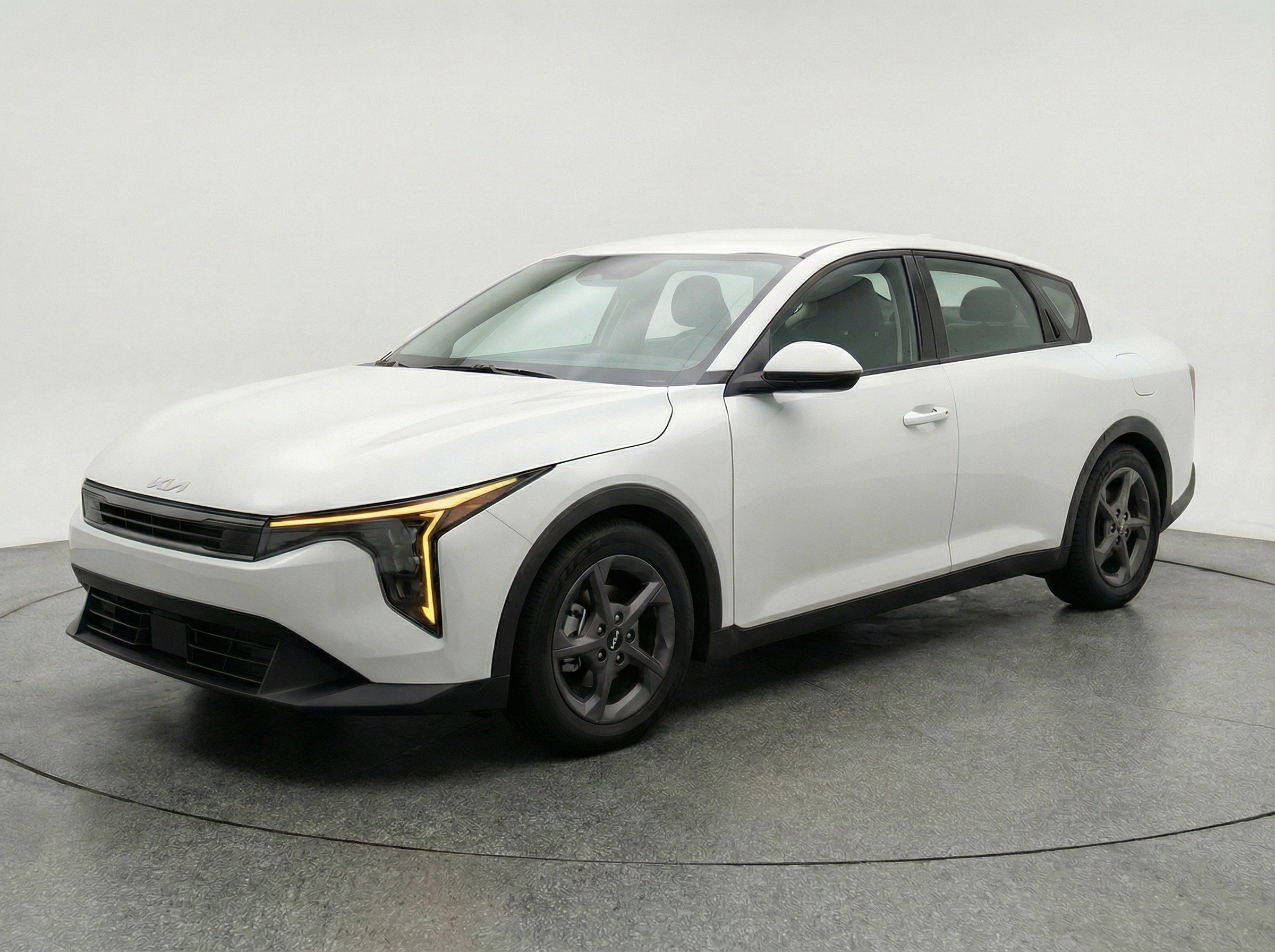 Thumbnail: 2025 Kia K4 - 3