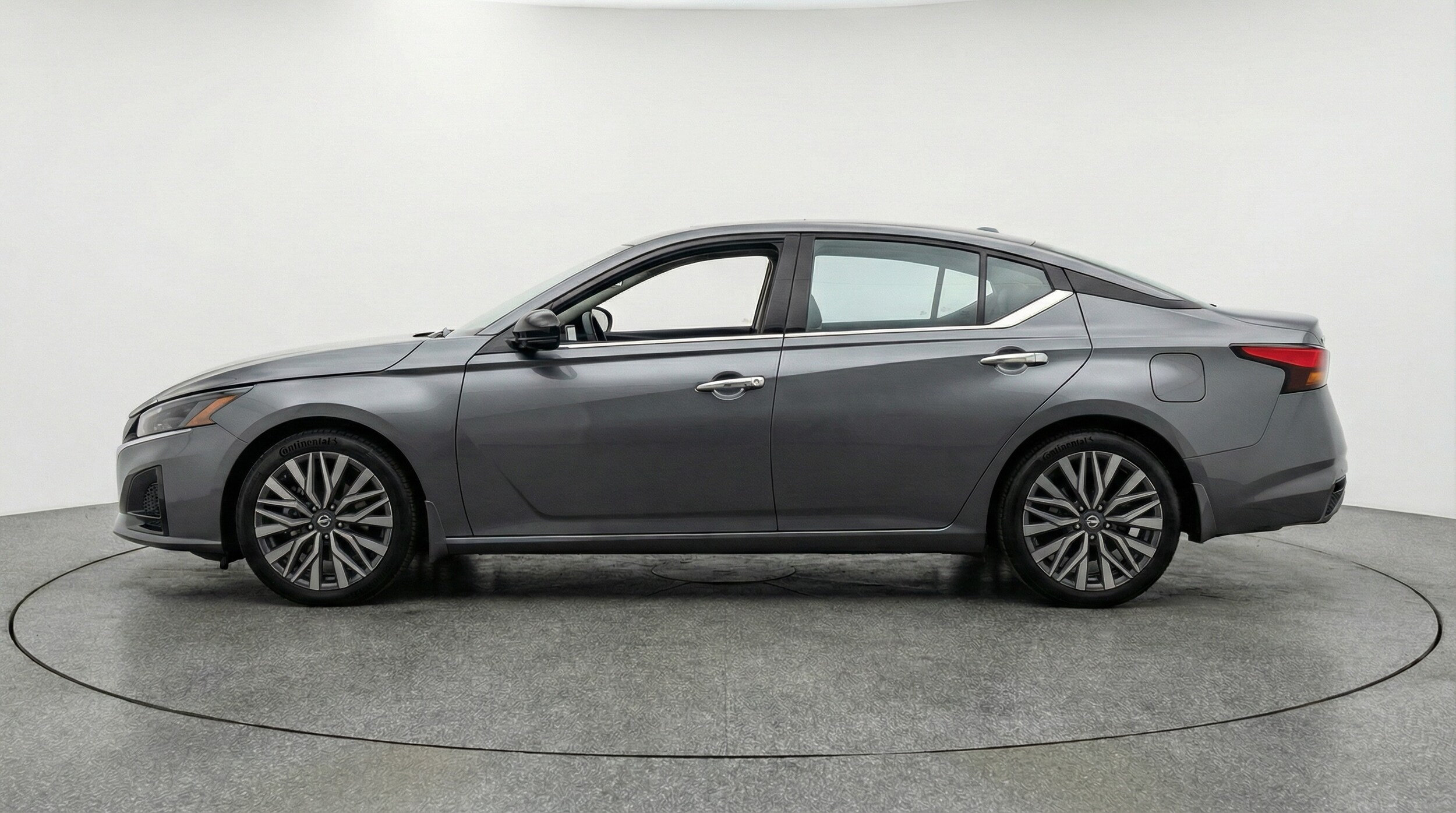 Thumbnail: 2025 Nissan Altima - 4