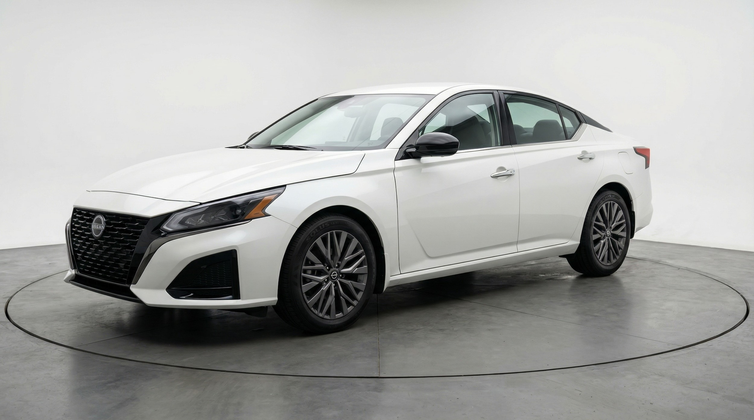 Thumbnail: 2025 Nissan Altima - 3