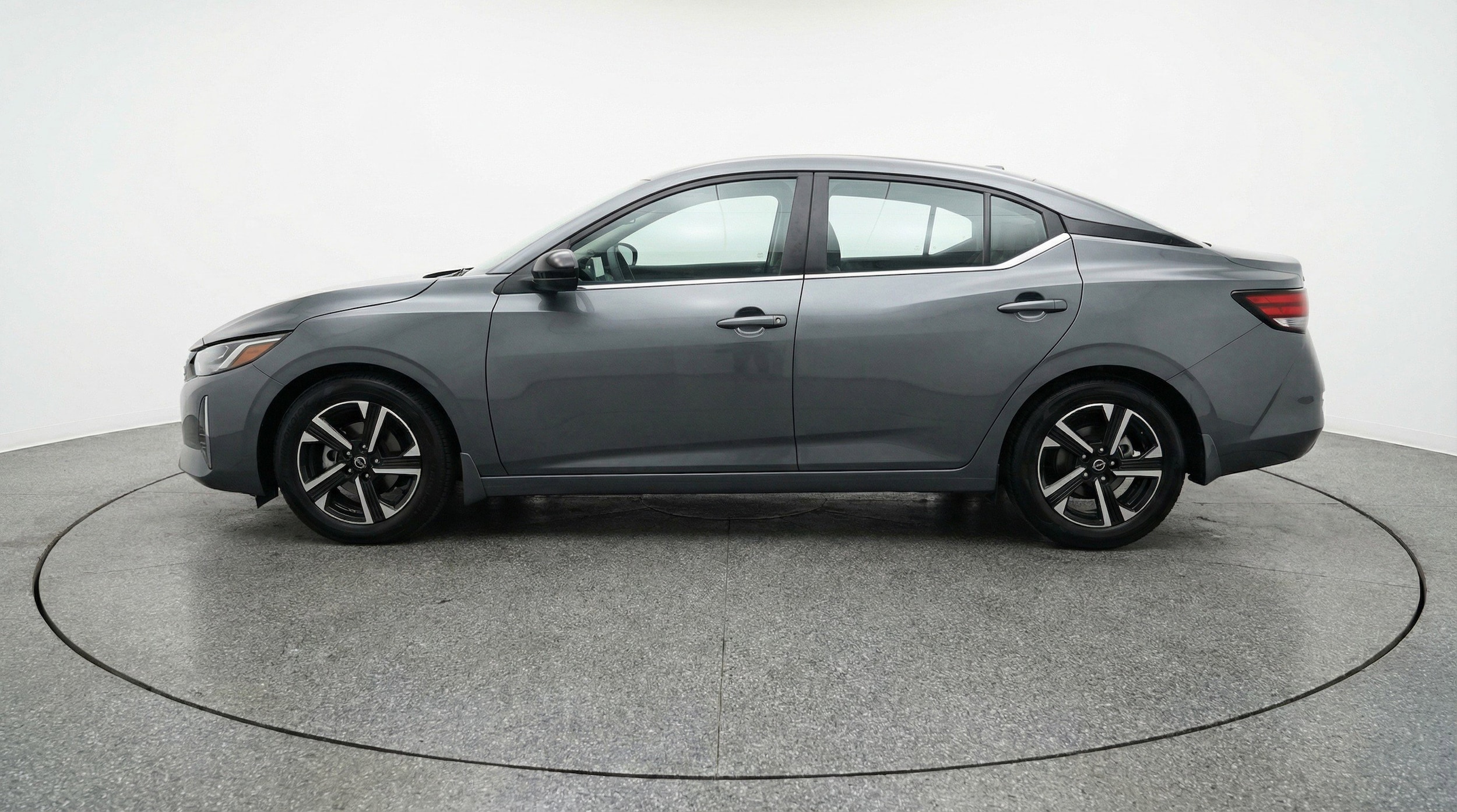 Thumbnail: 2025 Nissan Sentra - 5