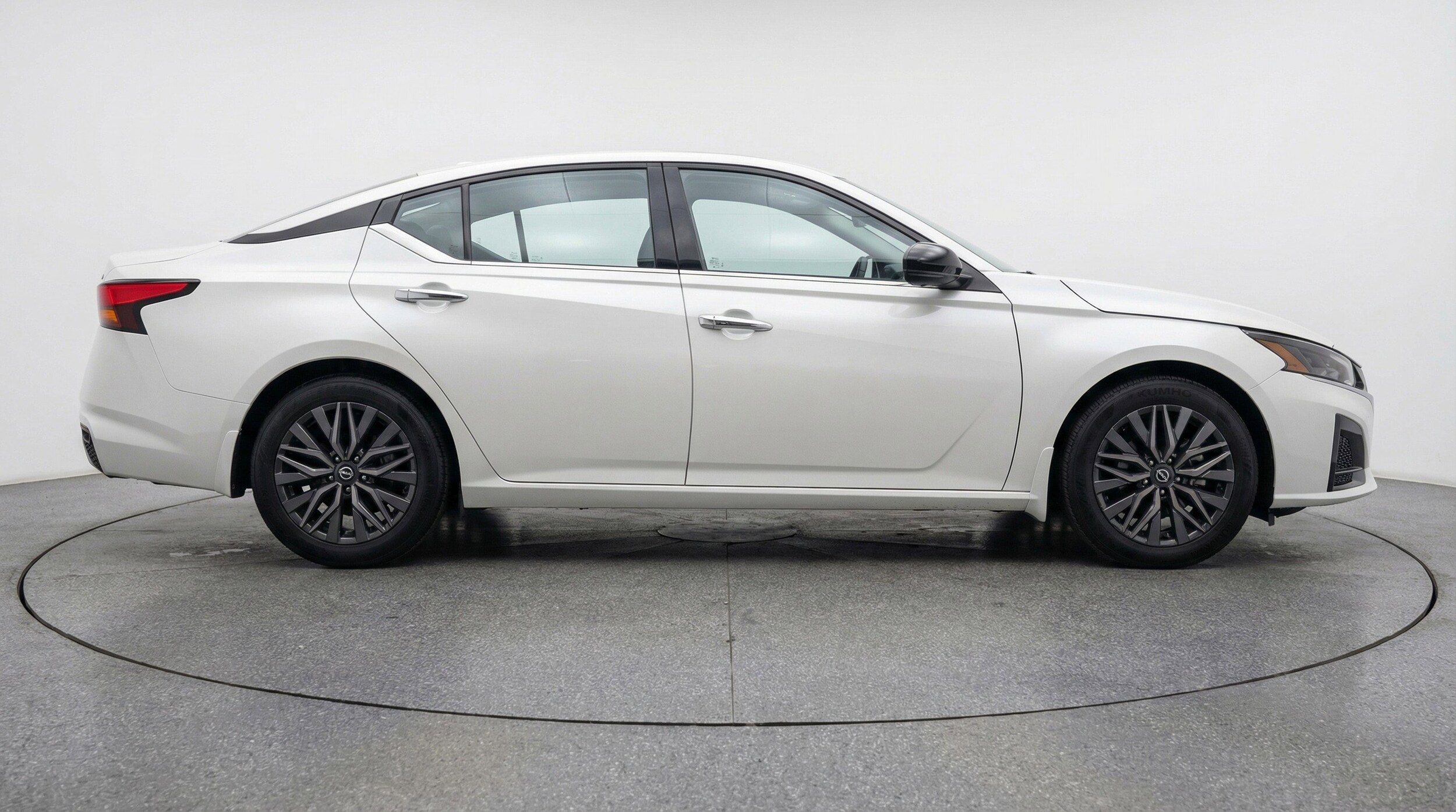 Thumbnail: 2025 Nissan Altima - 11