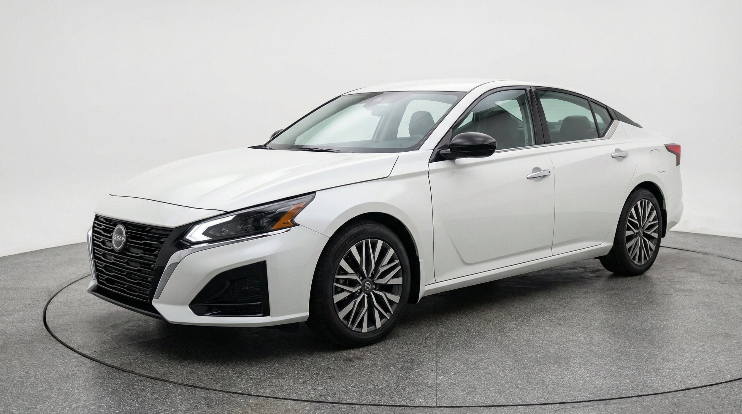 Thumbnail: 2025 Nissan Altima - 3