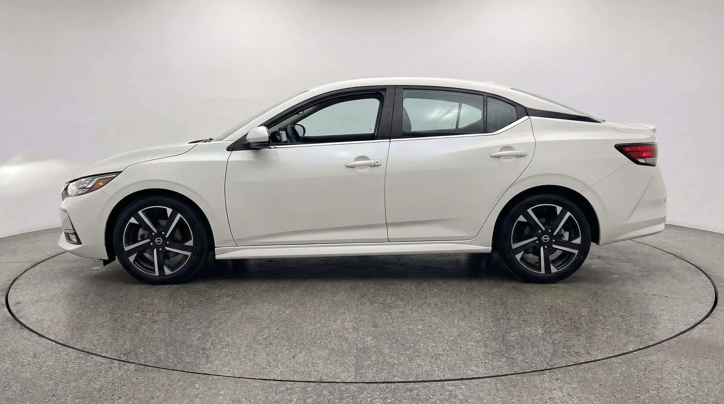 Thumbnail: 2025 Nissan Sentra - 5