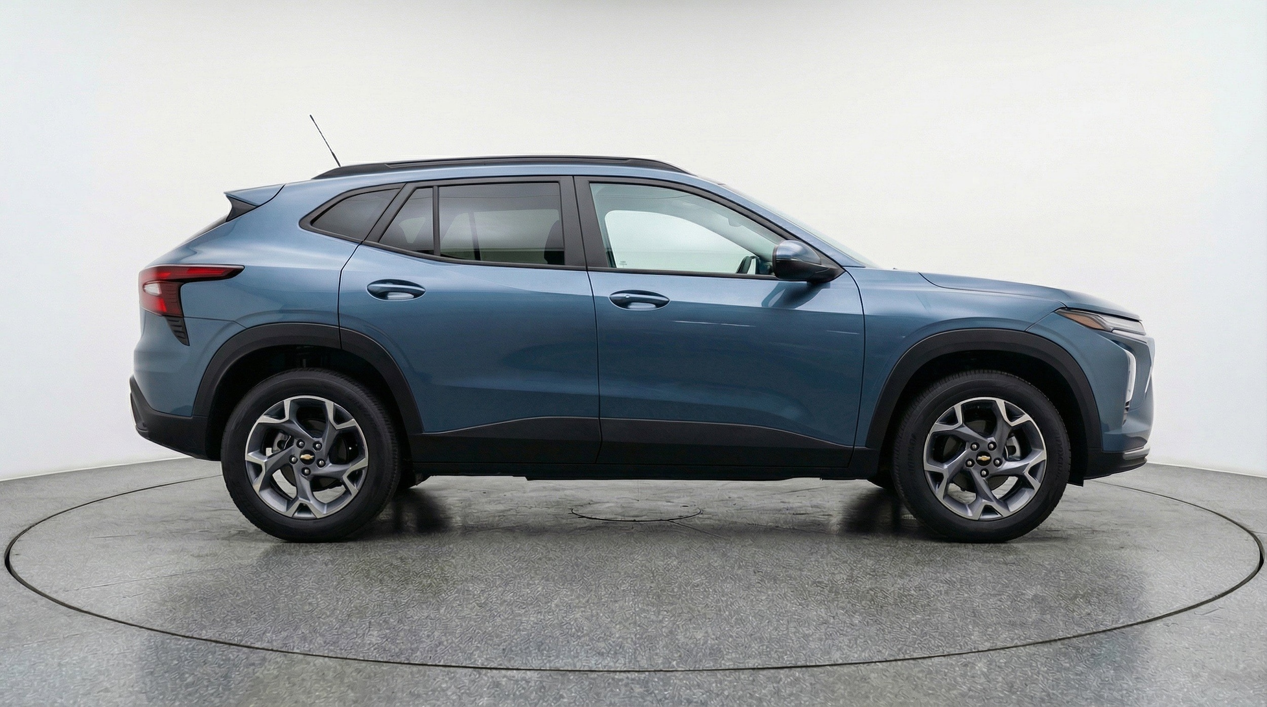 Thumbnail: 2025 Chevrolet Trax - 11