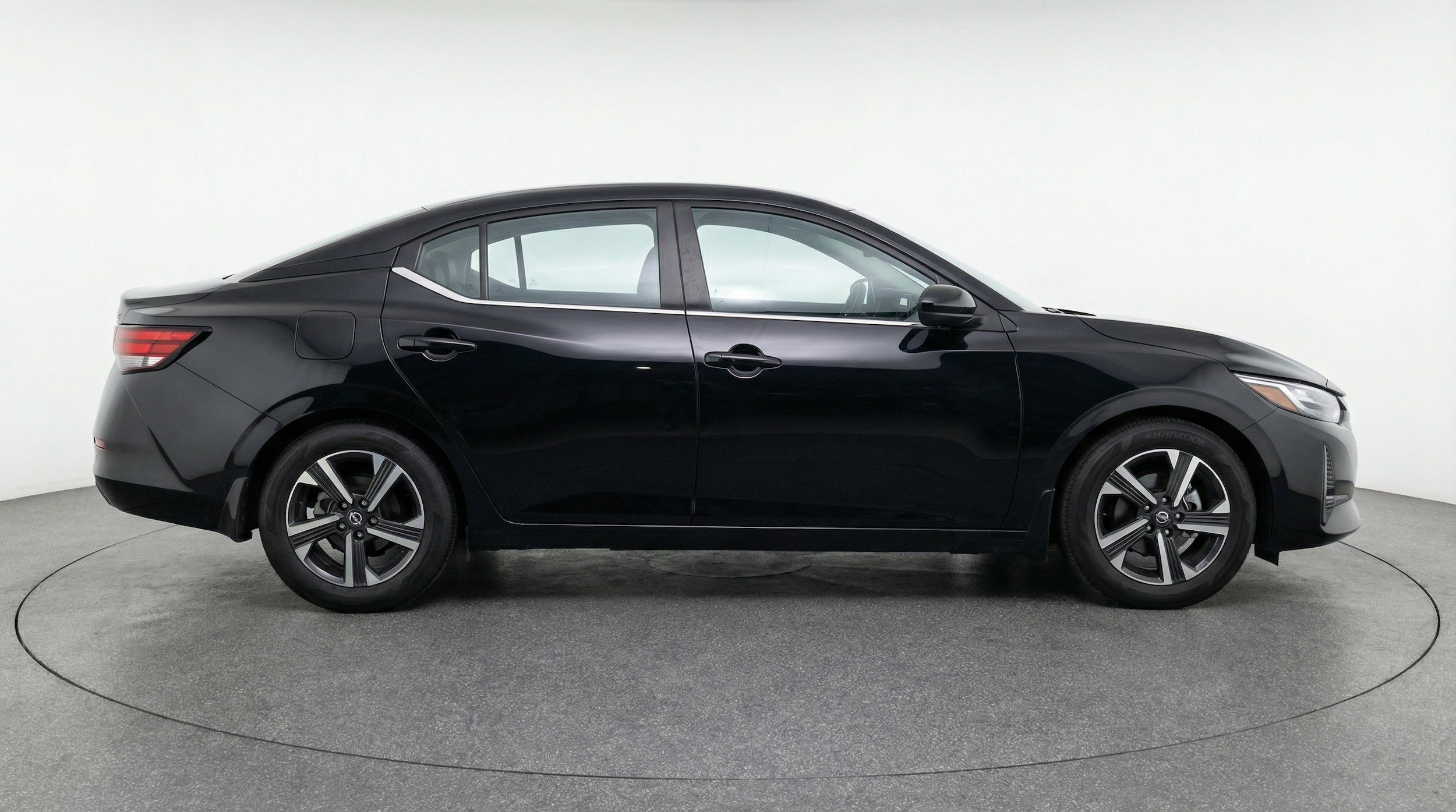 Thumbnail: 2025 Nissan Sentra - 11
