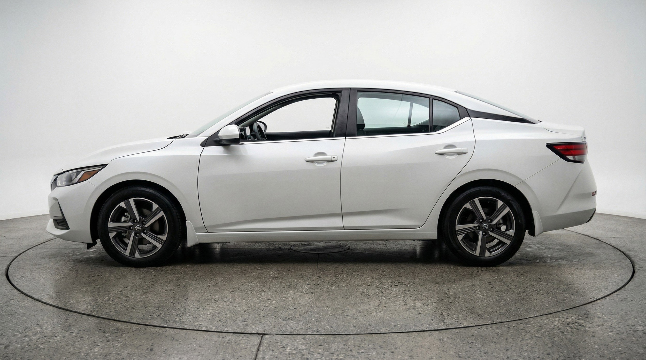 Thumbnail: 2025 Nissan Sentra - 5