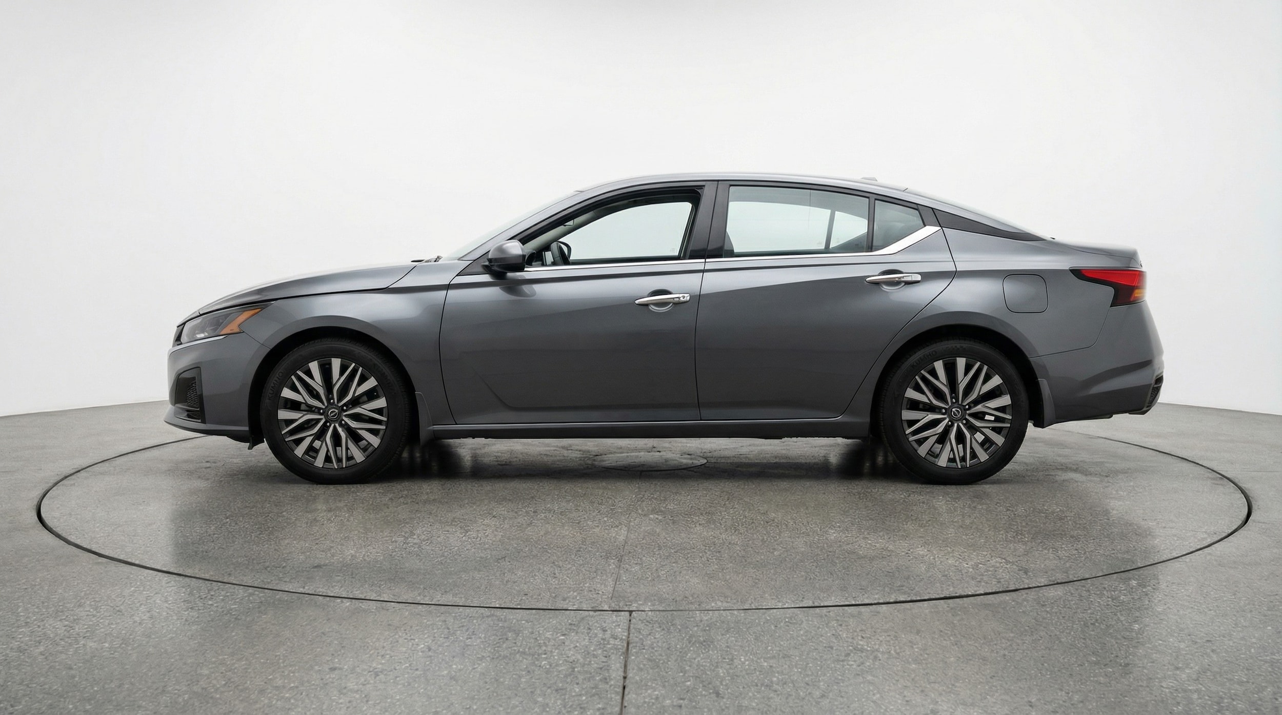 Thumbnail: 2025 Nissan Altima - 4