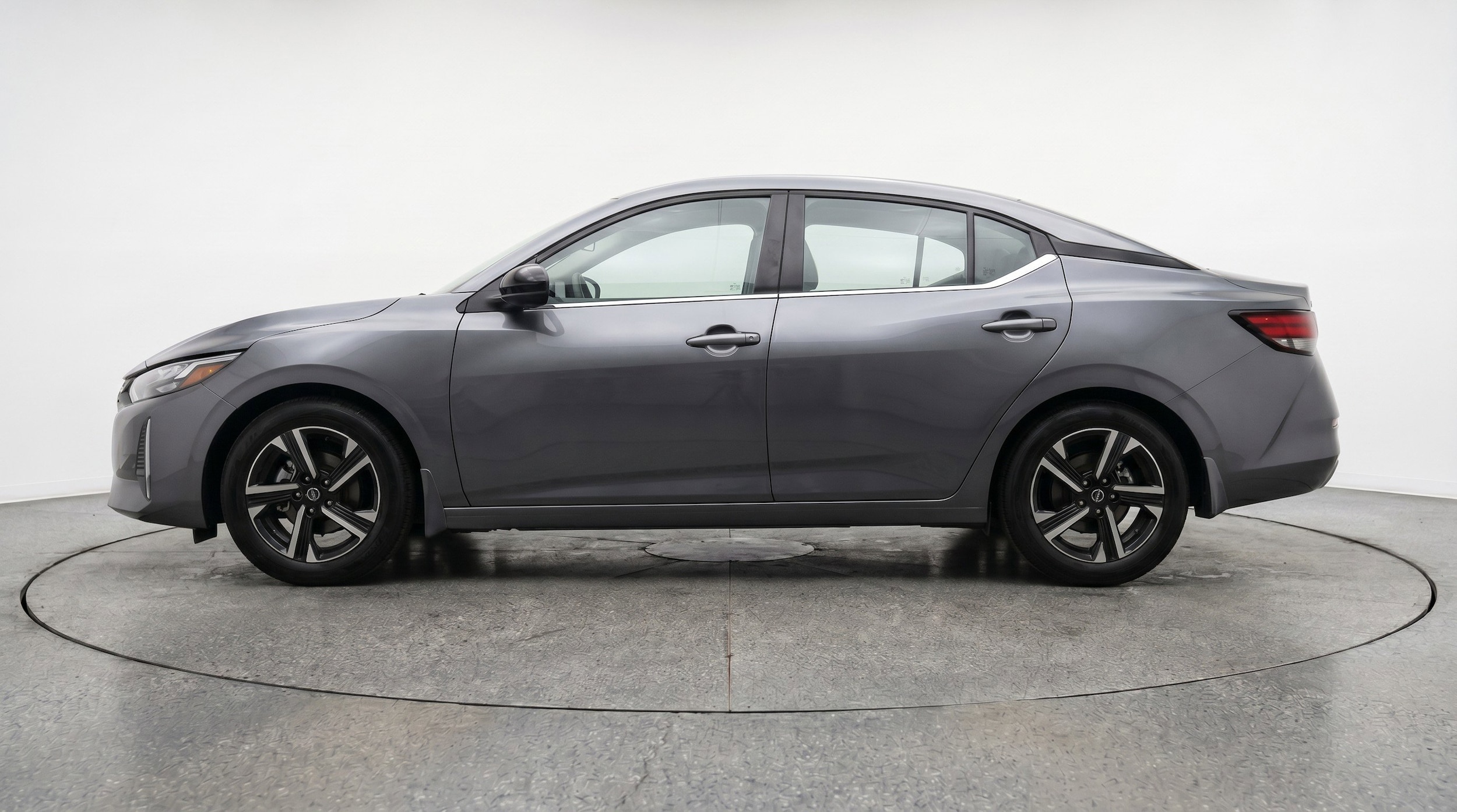 Thumbnail: 2025 Nissan Sentra - 5