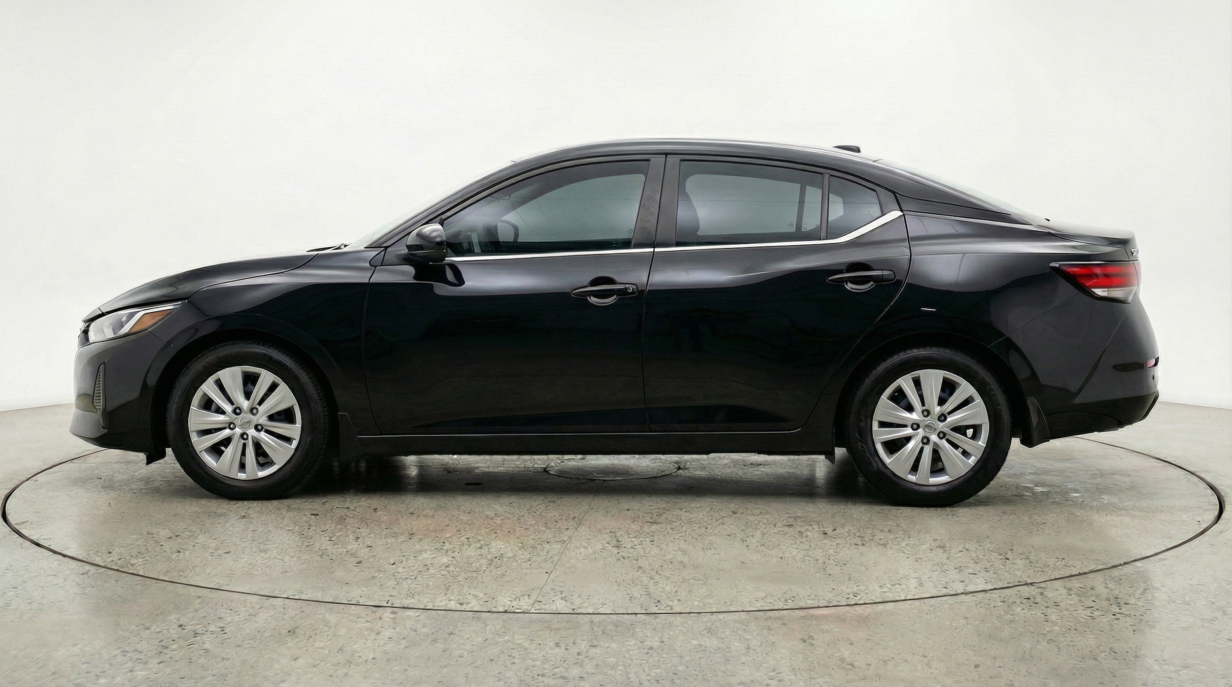 Thumbnail: 2025 Nissan Sentra - 5