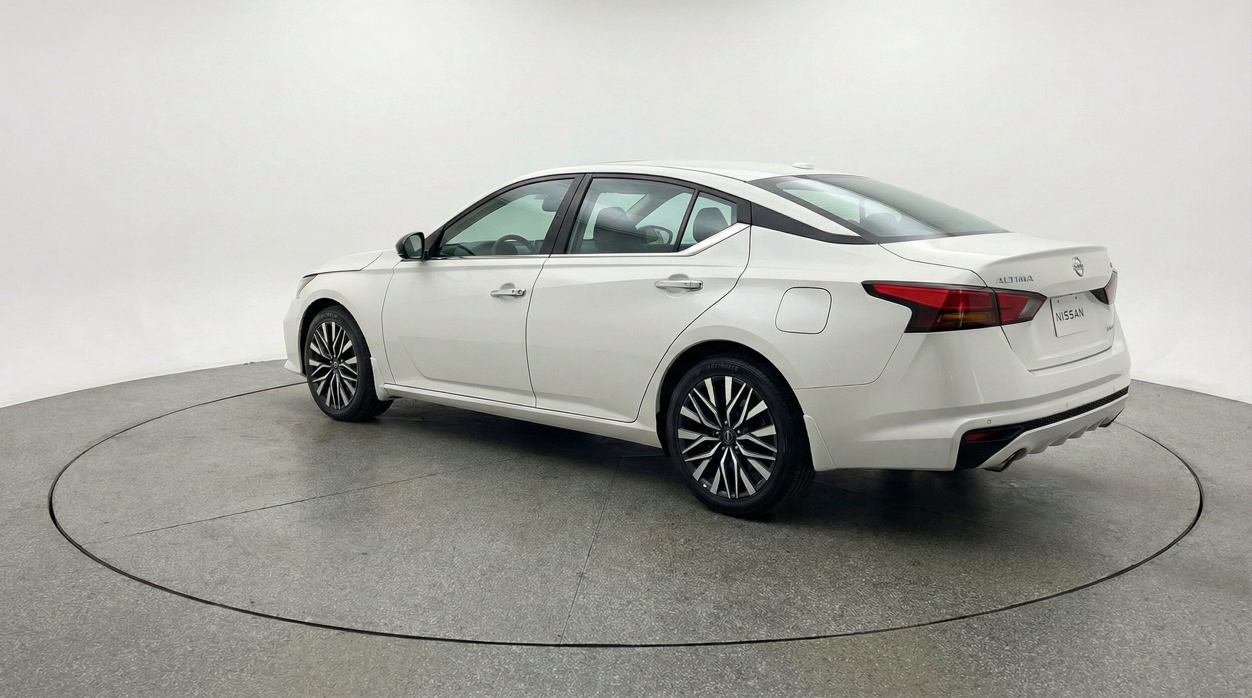 Thumbnail: 2025 Nissan Altima - 6